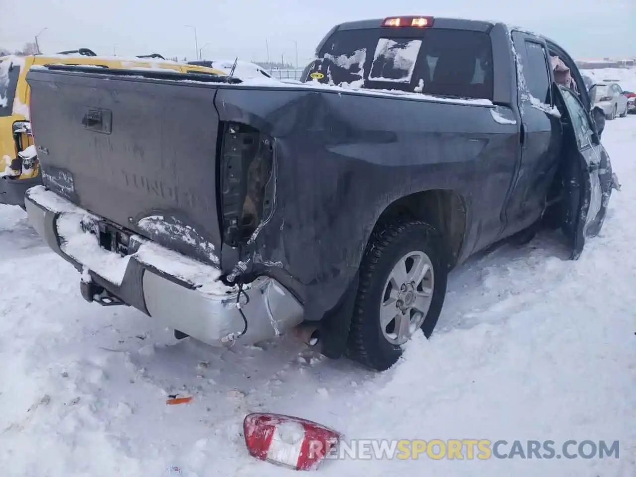 4 Photograph of a damaged car 5TFUM5F1XKX081635 TOYOTA TUNDRA 2019