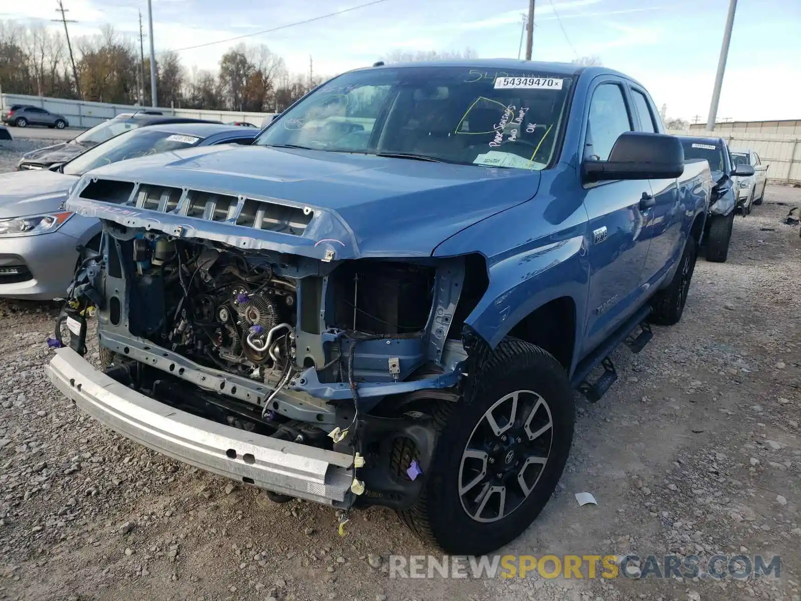 2 Photograph of a damaged car 5TFUW5F11KX780517 TOYOTA TUNDRA 2019