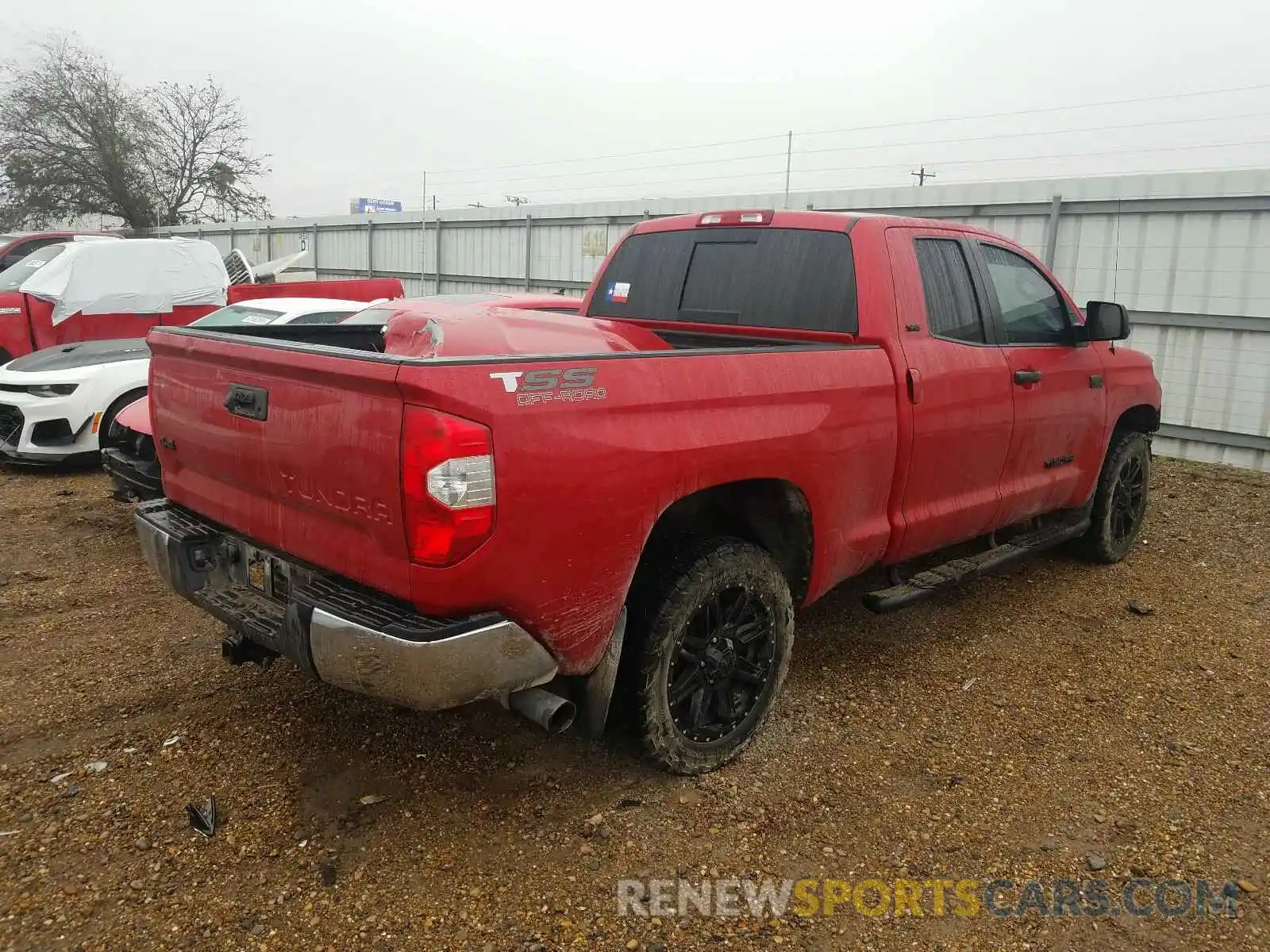 4 Photograph of a damaged car 5TFUW5F11KX784681 TOYOTA TUNDRA 2019