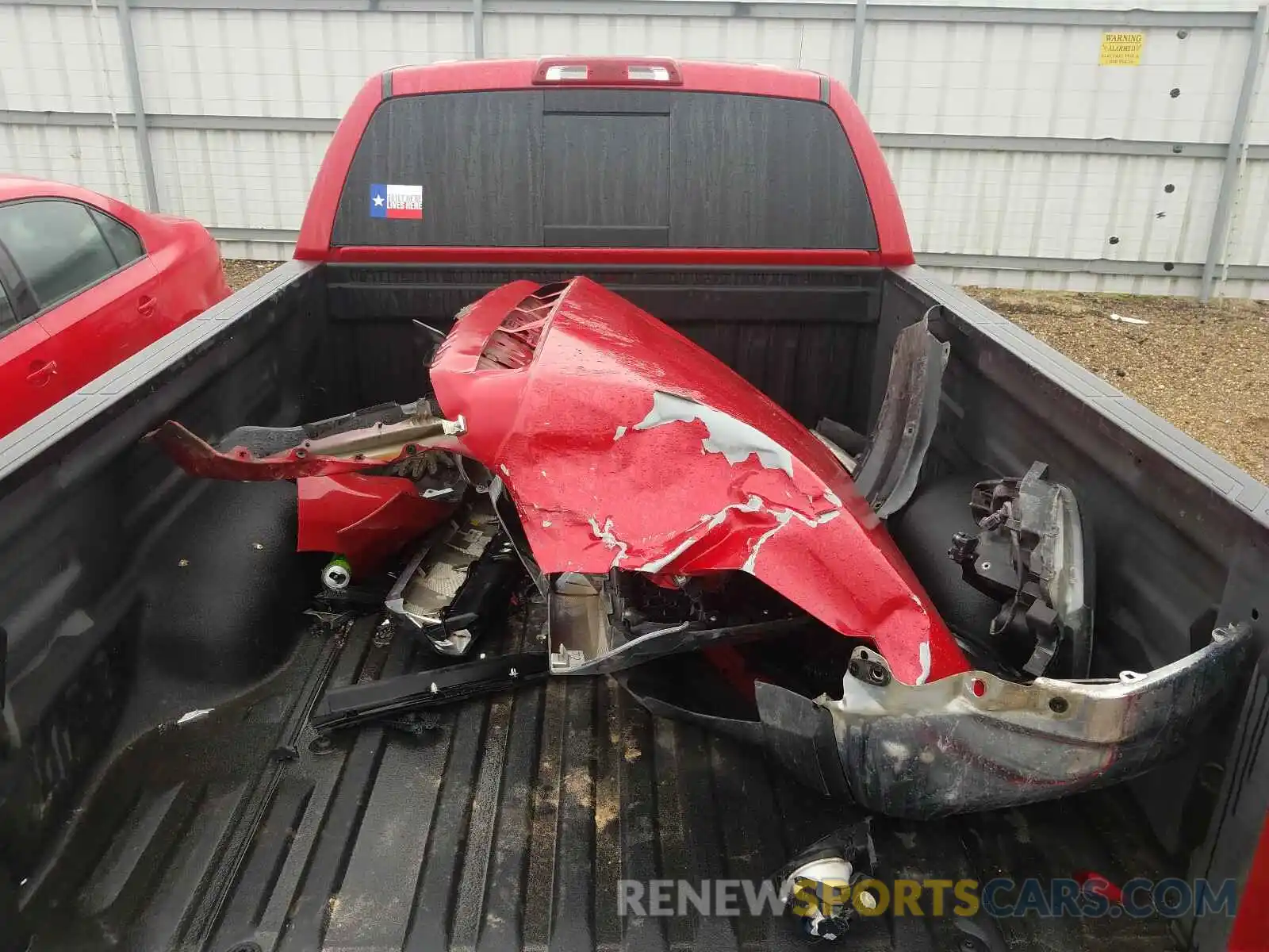 9 Photograph of a damaged car 5TFUW5F11KX784681 TOYOTA TUNDRA 2019