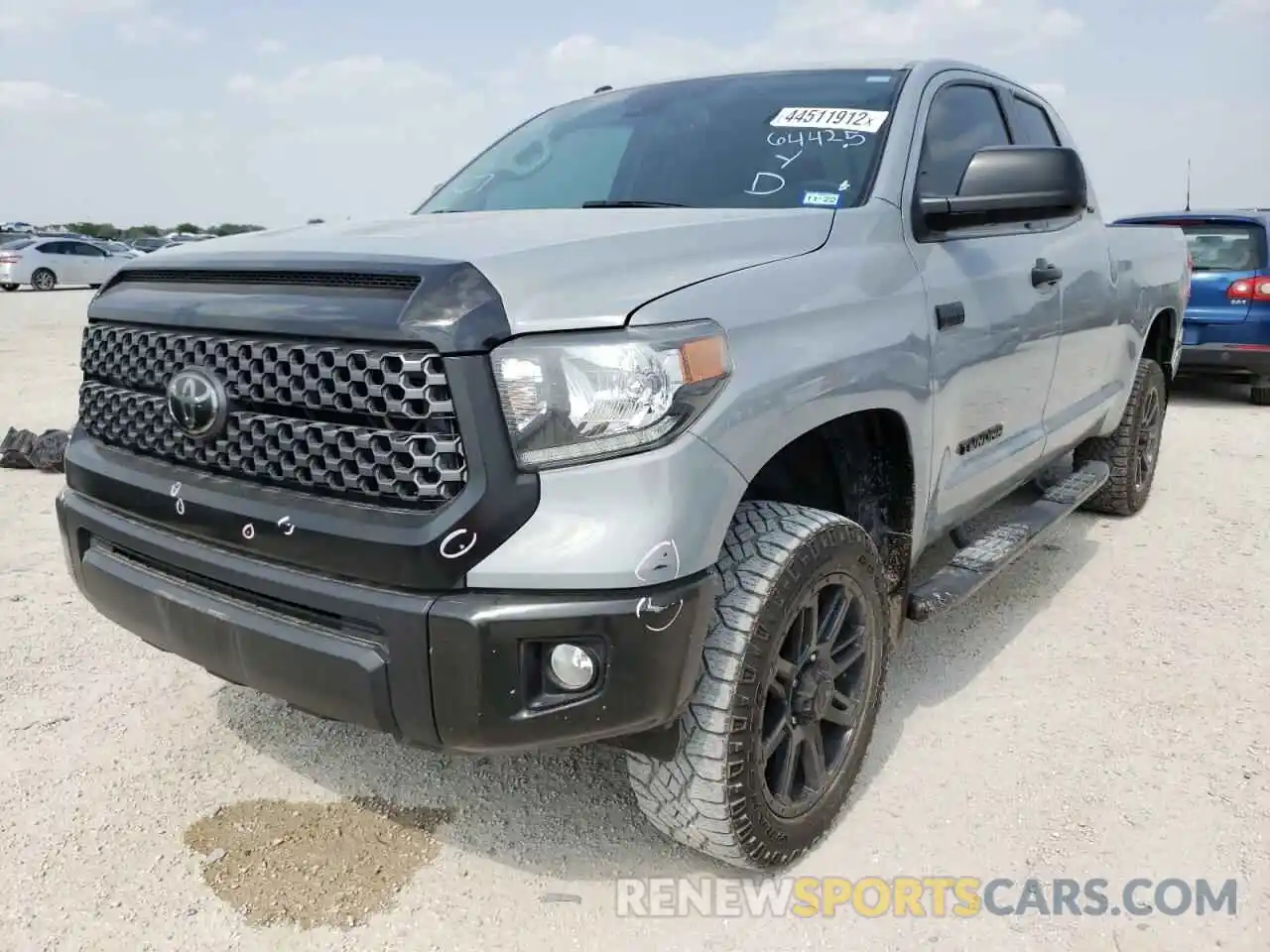 2 Photograph of a damaged car 5TFUW5F11KX799925 TOYOTA TUNDRA 2019