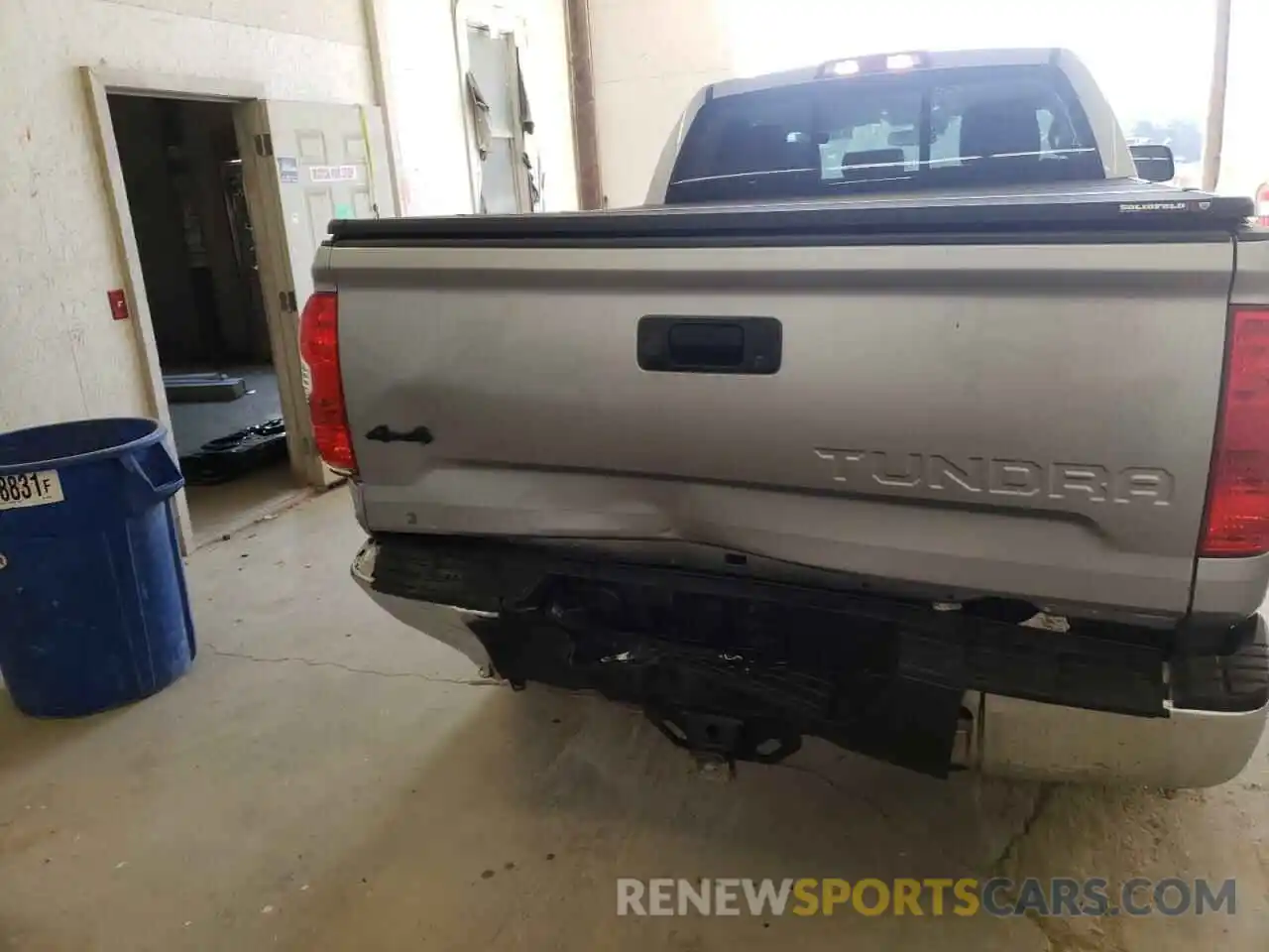 9 Photograph of a damaged car 5TFUW5F11KX810888 TOYOTA TUNDRA 2019