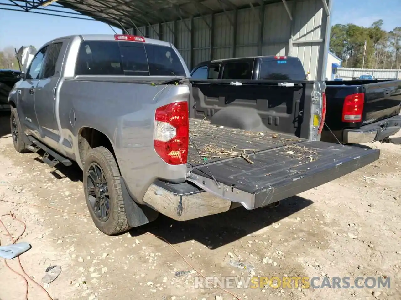 3 Photograph of a damaged car 5TFUW5F12KX778873 TOYOTA TUNDRA 2019