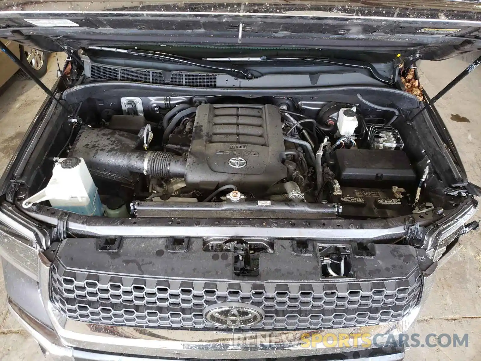 7 Photograph of a damaged car 5TFUW5F12KX832690 TOYOTA TUNDRA 2019