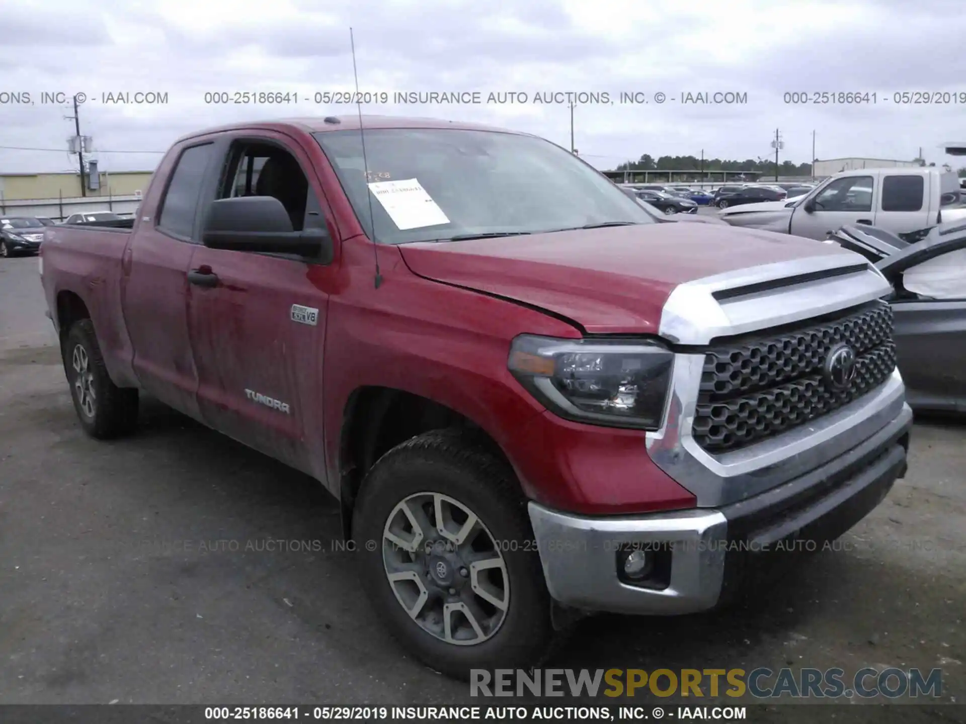 1 Photograph of a damaged car 5TFUW5F13KX795665 TOYOTA TUNDRA 2019