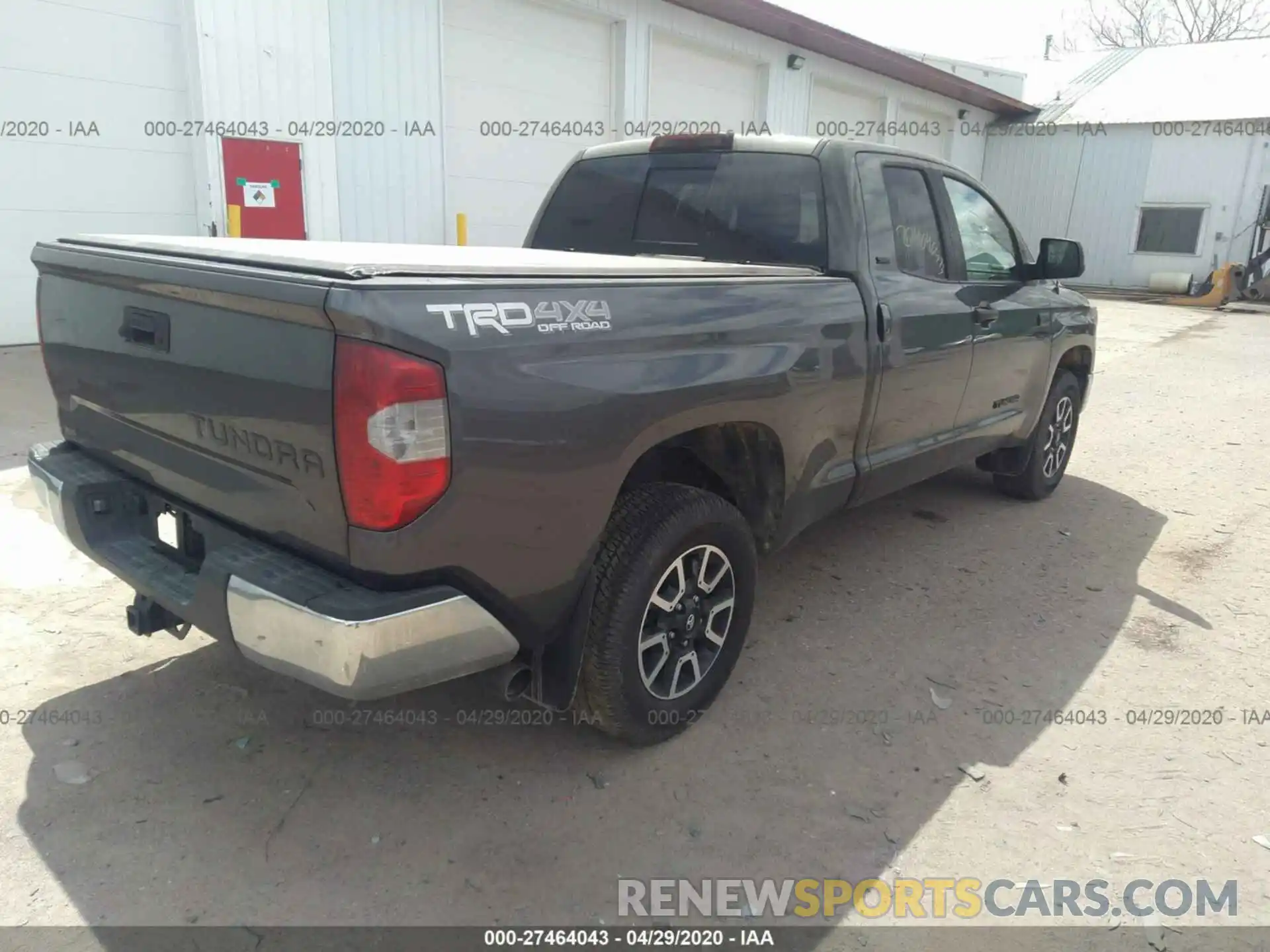 4 Photograph of a damaged car 5TFUW5F13KX799828 TOYOTA TUNDRA 2019