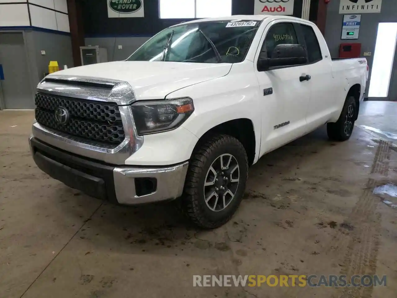 2 Photograph of a damaged car 5TFUW5F13KX831340 TOYOTA TUNDRA 2019