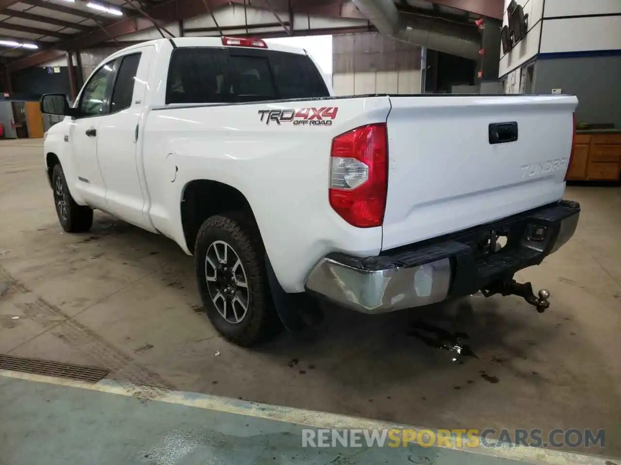 3 Photograph of a damaged car 5TFUW5F13KX831340 TOYOTA TUNDRA 2019