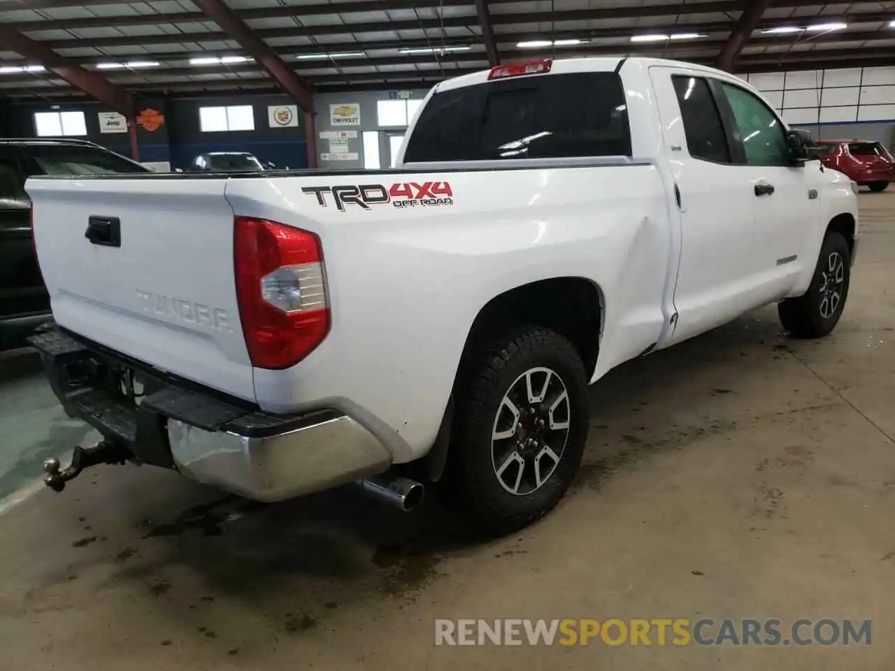 4 Photograph of a damaged car 5TFUW5F13KX831340 TOYOTA TUNDRA 2019