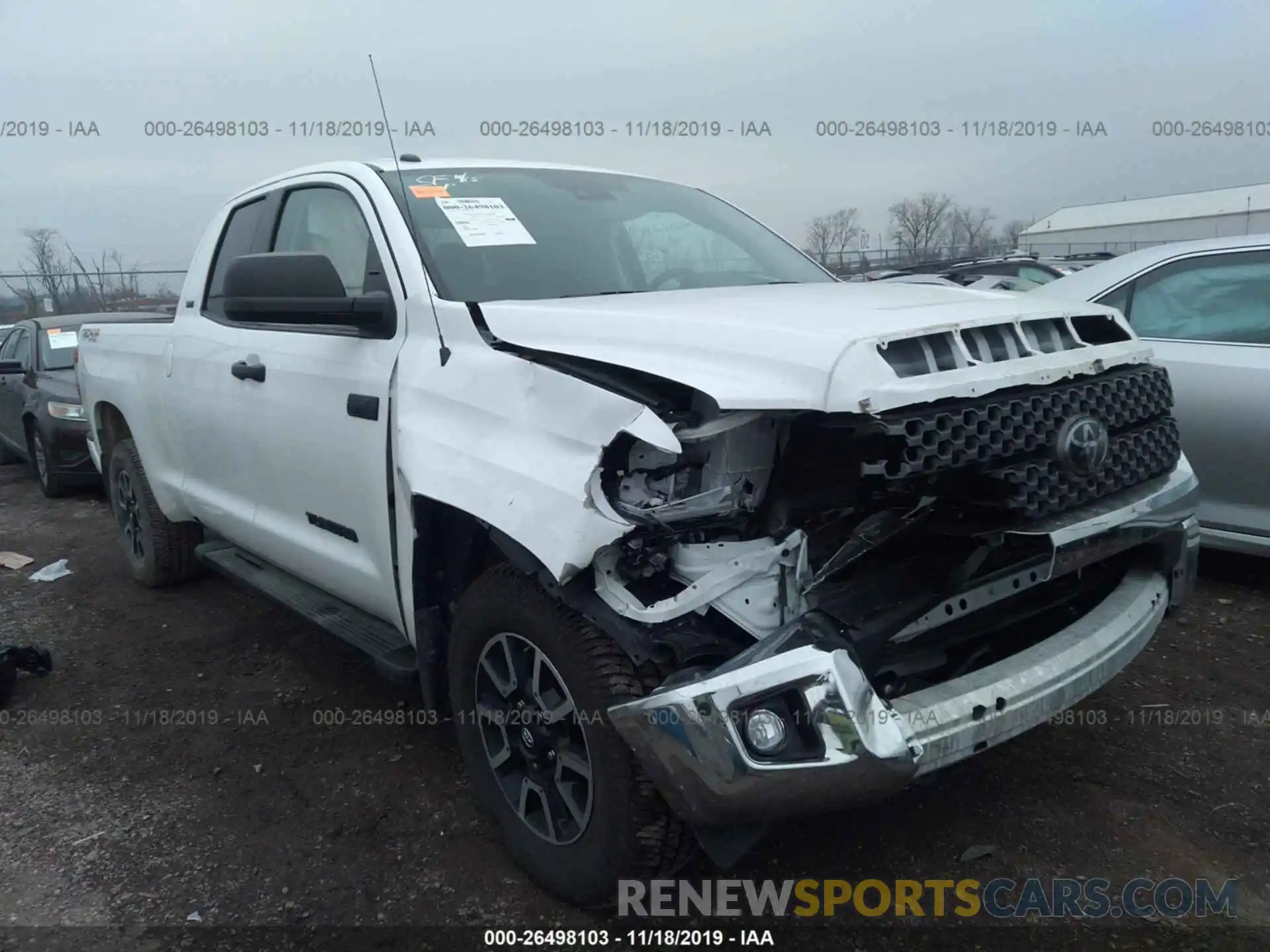 1 Photograph of a damaged car 5TFUW5F14KX806513 TOYOTA TUNDRA 2019