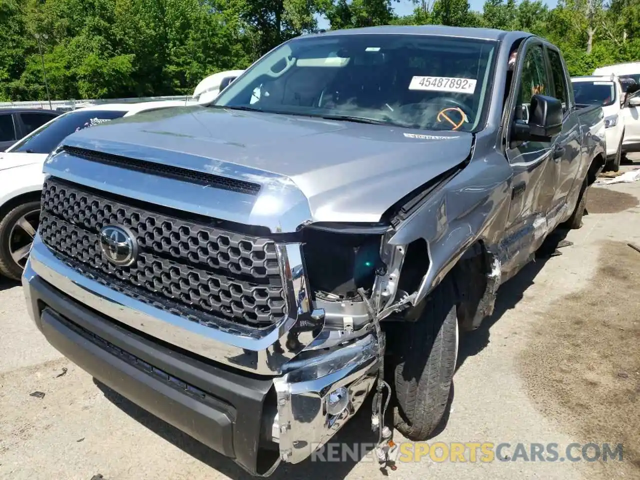 2 Photograph of a damaged car 5TFUW5F14KX842976 TOYOTA TUNDRA 2019