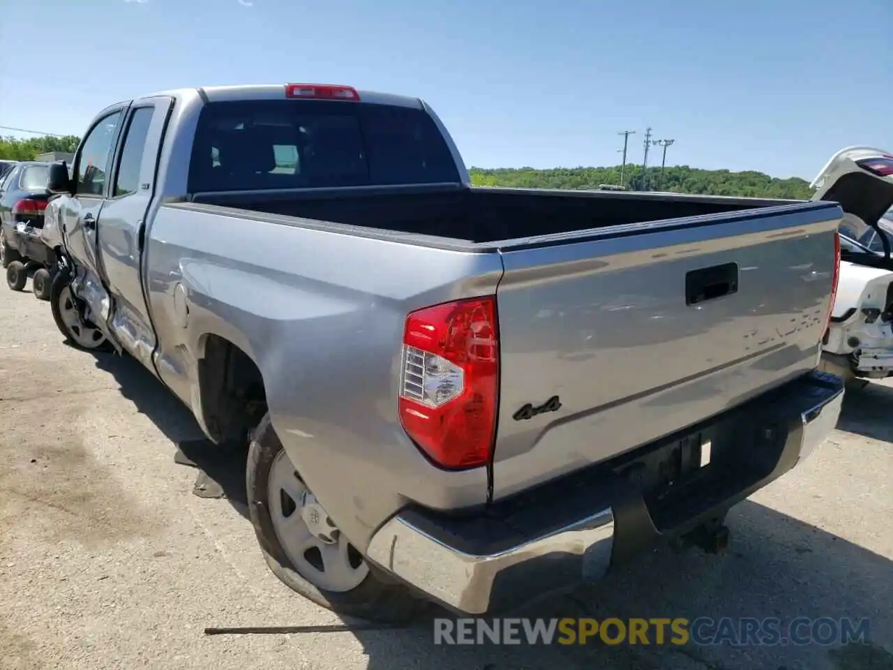 3 Photograph of a damaged car 5TFUW5F14KX842976 TOYOTA TUNDRA 2019