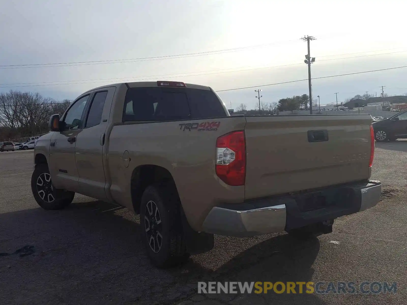 3 Photograph of a damaged car 5TFUW5F14KX843710 TOYOTA TUNDRA 2019