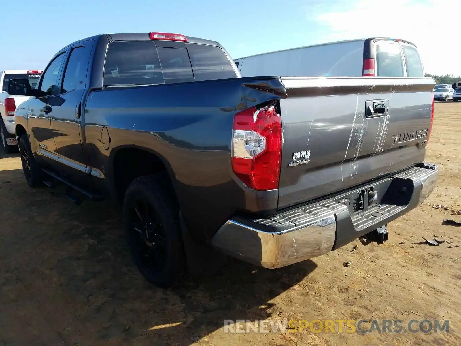 3 Photograph of a damaged car 5TFUW5F15KX785171 TOYOTA TUNDRA 2019