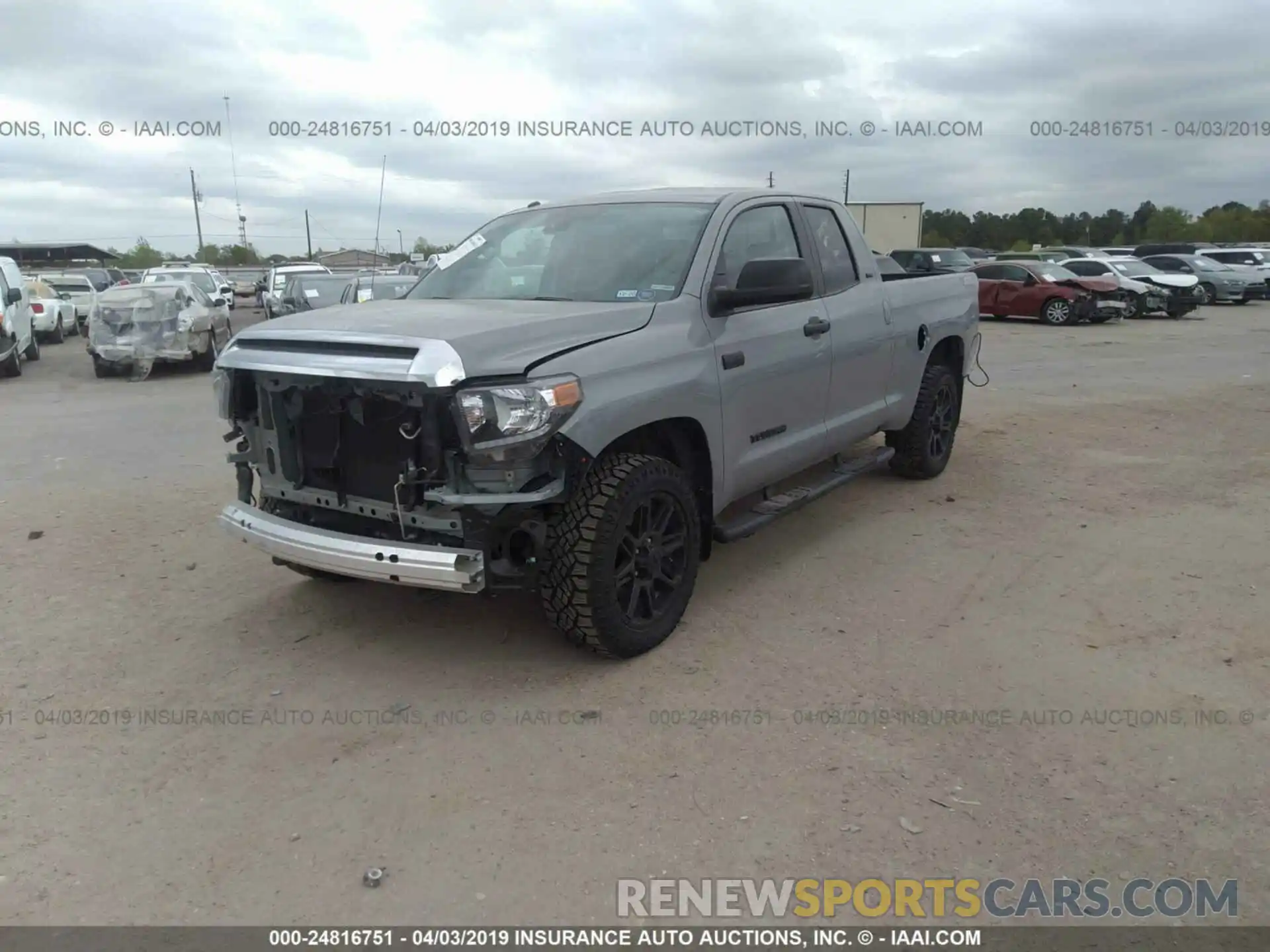 2 Photograph of a damaged car 5TFUW5F15KX815219 TOYOTA TUNDRA 2019