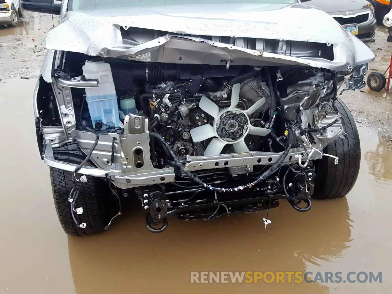 9 Photograph of a damaged car 5TFUW5F16KX801734 TOYOTA TUNDRA 2019