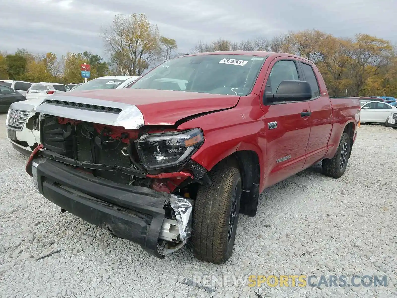 2 Photograph of a damaged car 5TFUW5F16KX802818 TOYOTA TUNDRA 2019