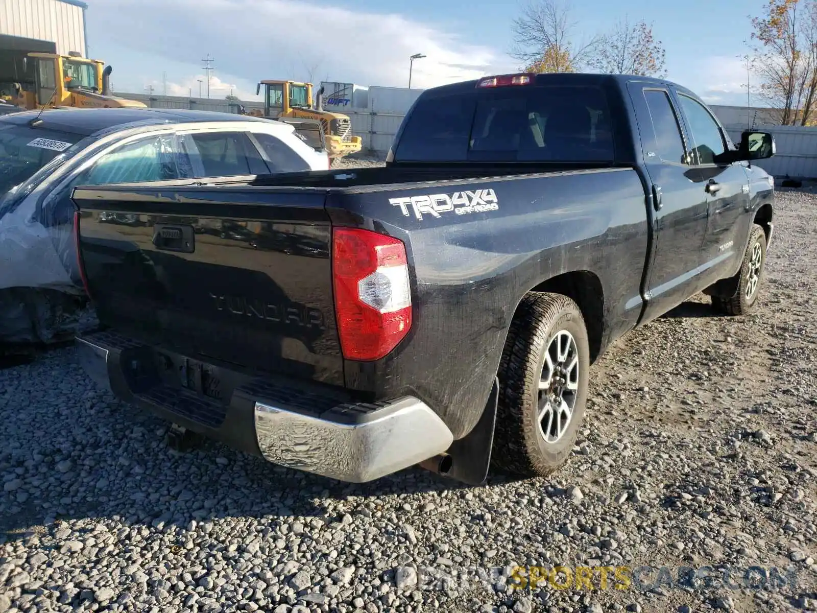 4 Photograph of a damaged car 5TFUW5F16KX817514 TOYOTA TUNDRA 2019