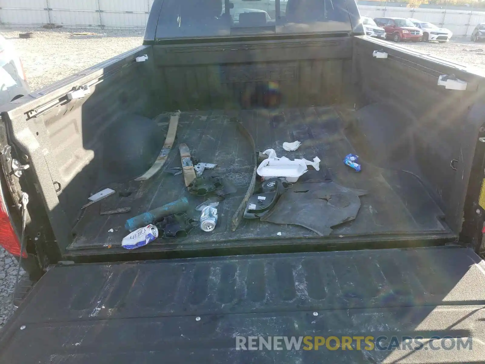 9 Photograph of a damaged car 5TFUW5F16KX817514 TOYOTA TUNDRA 2019