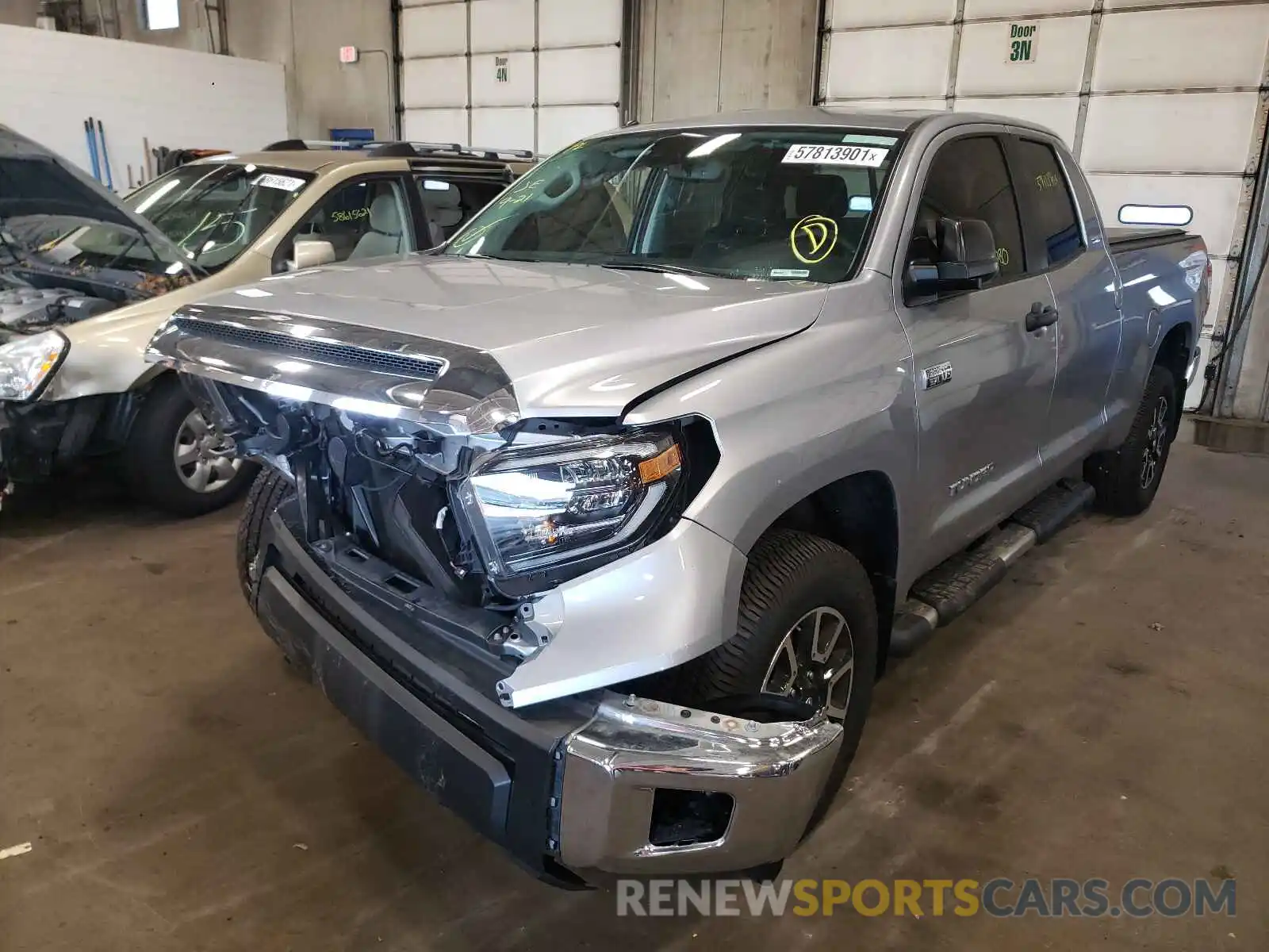 2 Photograph of a damaged car 5TFUW5F16KX863103 TOYOTA TUNDRA 2019