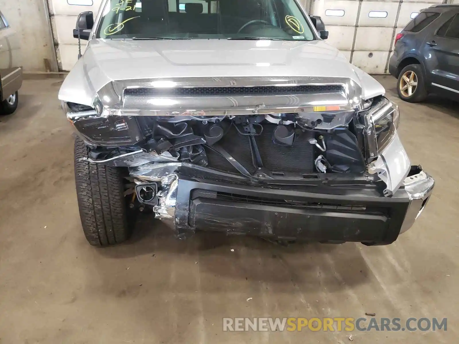 9 Photograph of a damaged car 5TFUW5F16KX863103 TOYOTA TUNDRA 2019