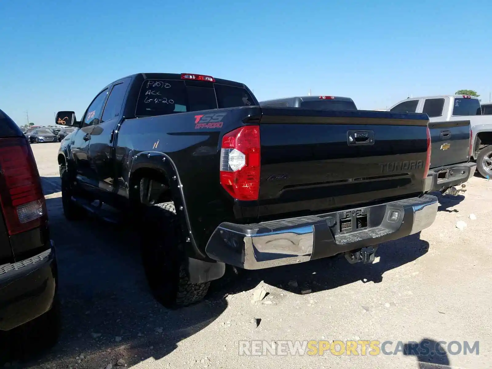 3 Photograph of a damaged car 5TFUW5F18KX782314 TOYOTA TUNDRA 2019