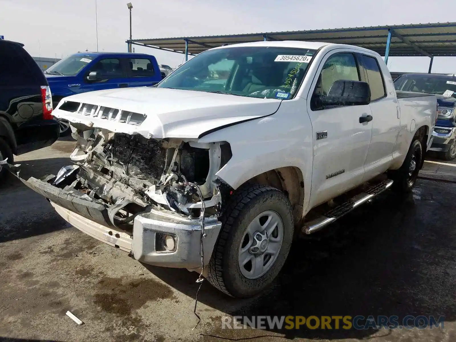 2 Photograph of a damaged car 5TFUW5F19KX813019 TOYOTA TUNDRA 2019