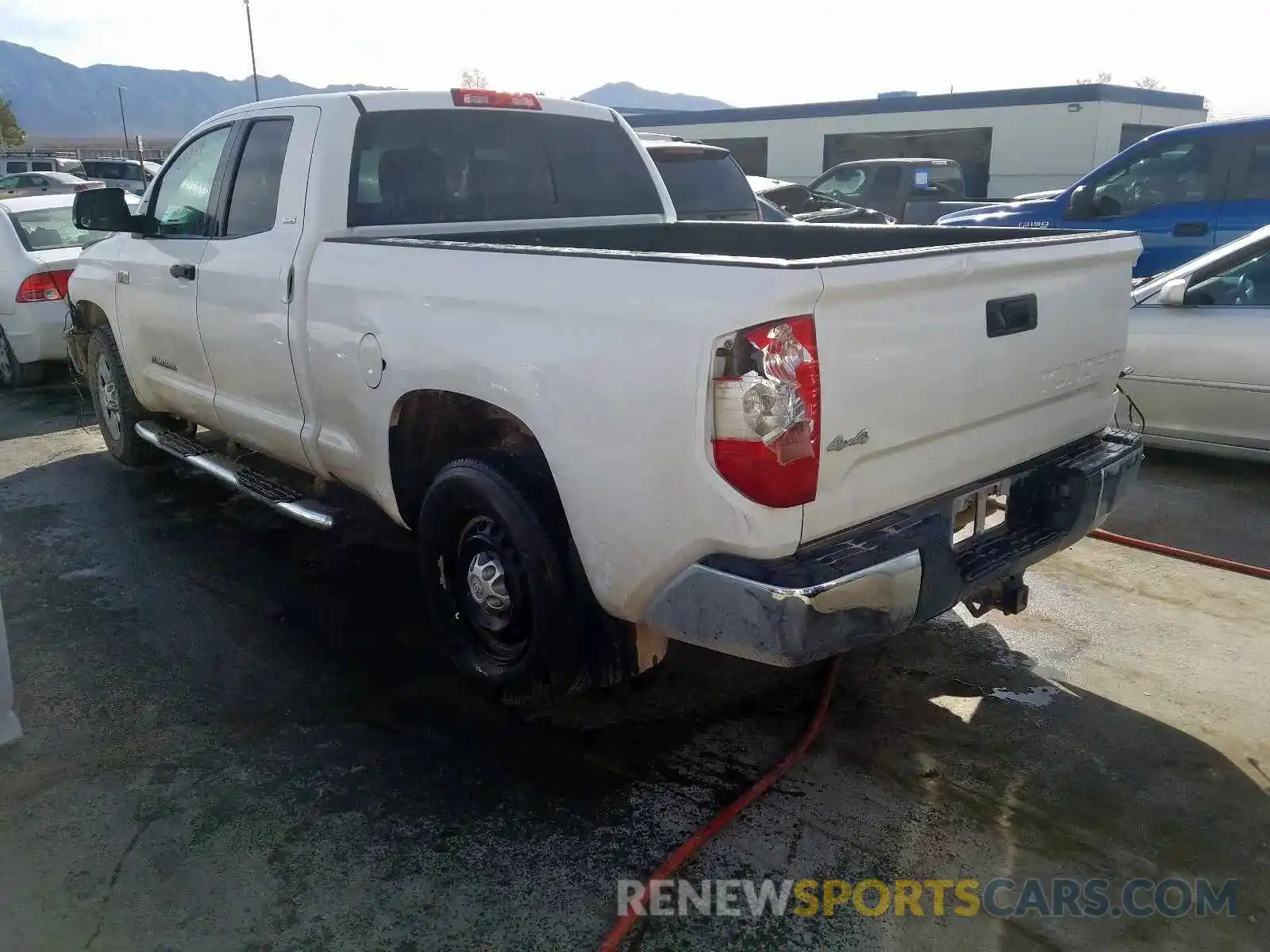 3 Photograph of a damaged car 5TFUW5F19KX813019 TOYOTA TUNDRA 2019