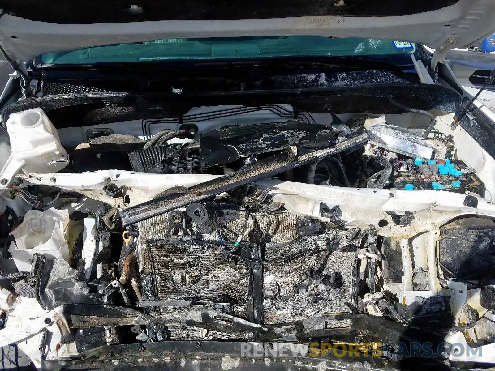 7 Photograph of a damaged car 5TFUW5F19KX813019 TOYOTA TUNDRA 2019