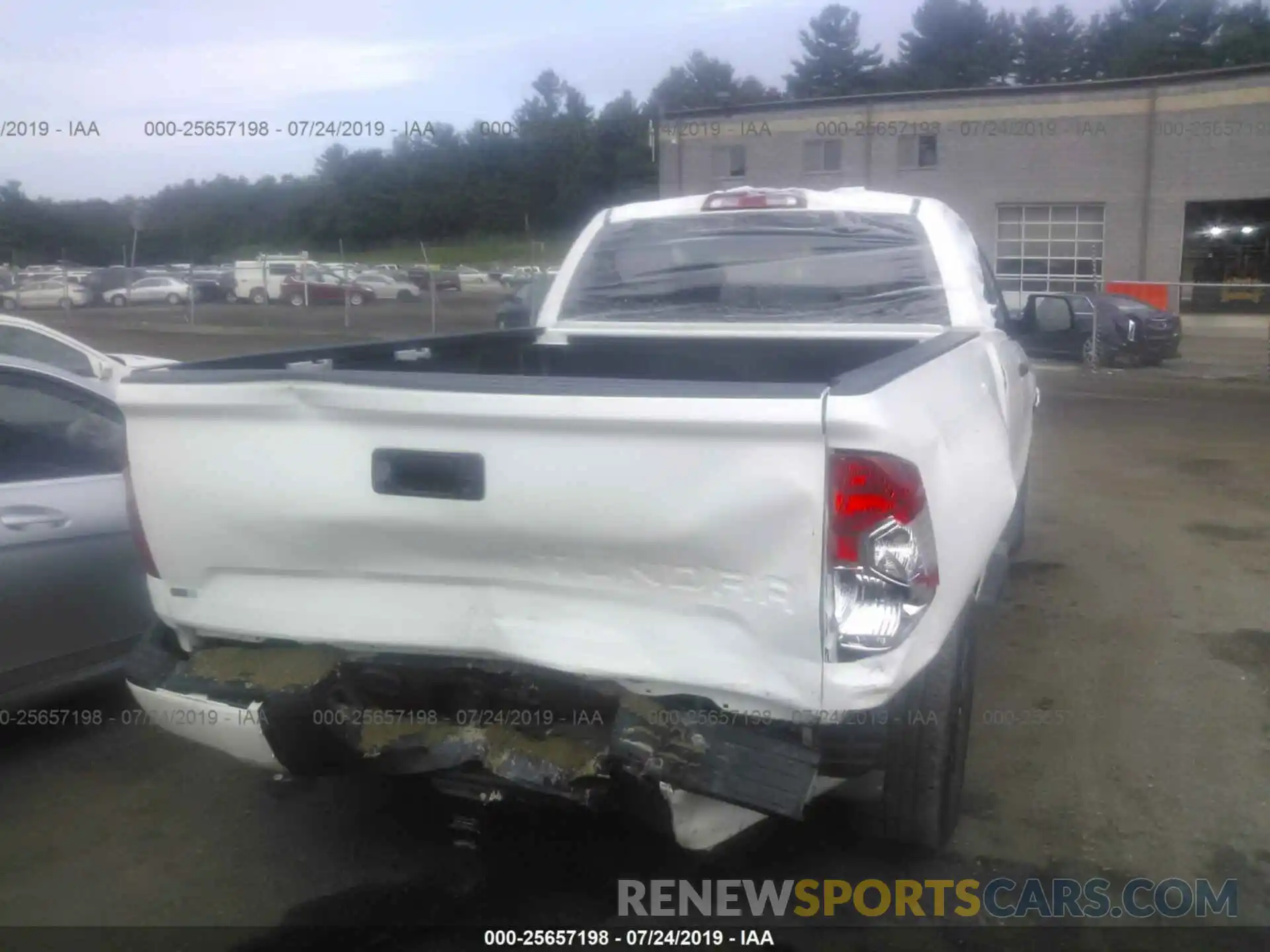 4 Photograph of a damaged car 5TFUY5F10KX778008 TOYOTA TUNDRA 2019