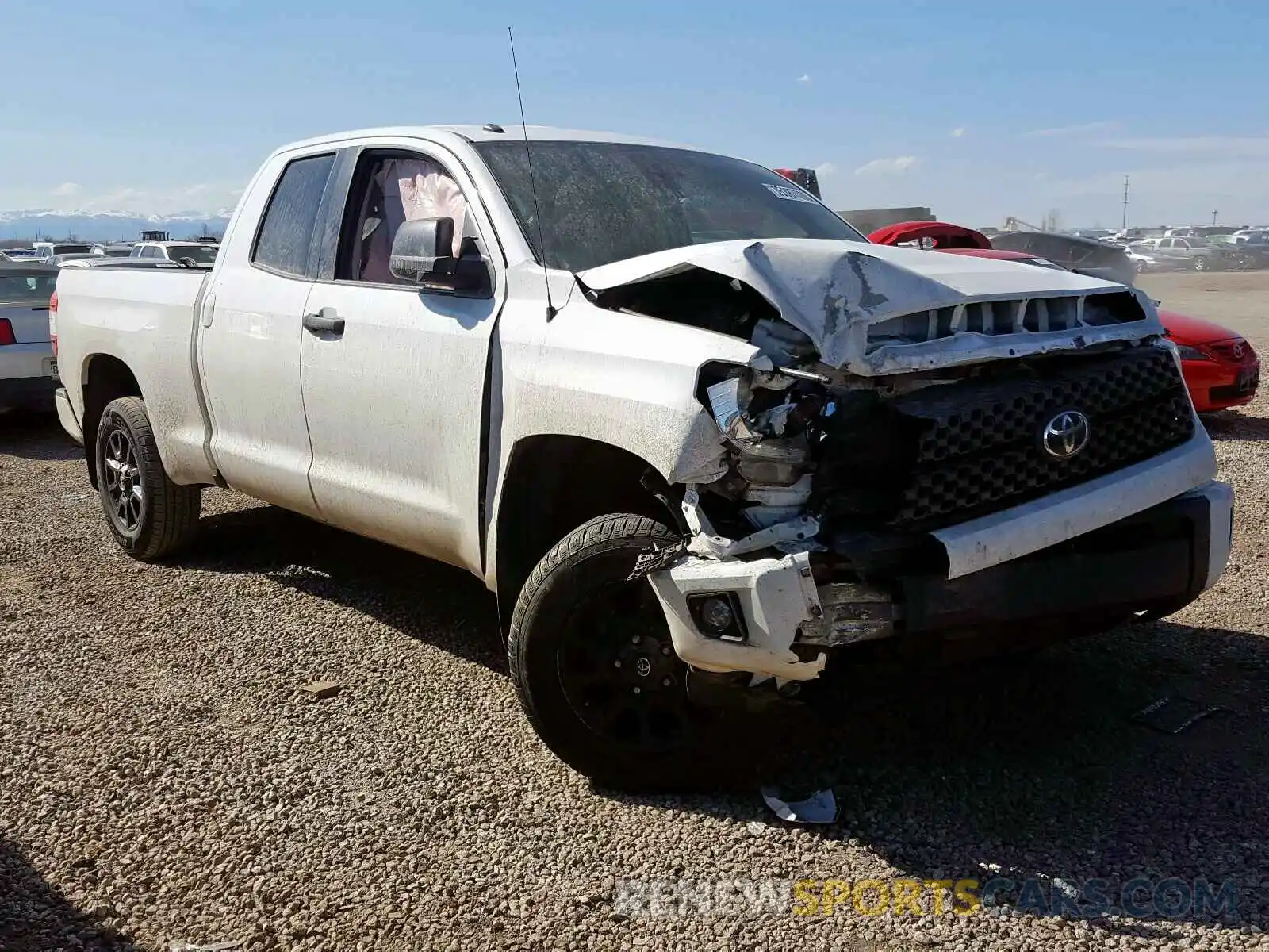 1 Photograph of a damaged car 5TFUY5F10KX795925 TOYOTA TUNDRA 2019