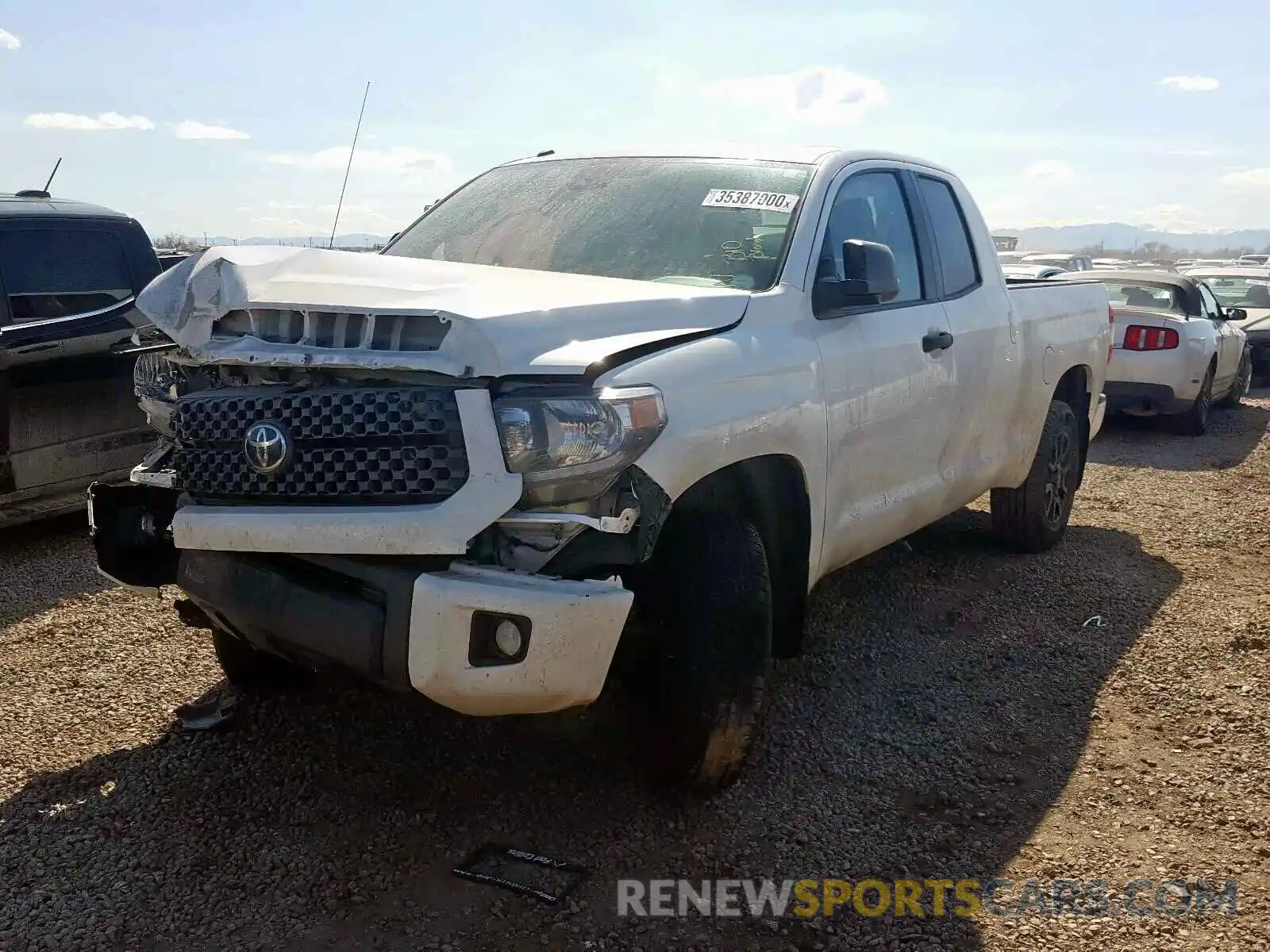 2 Photograph of a damaged car 5TFUY5F10KX795925 TOYOTA TUNDRA 2019