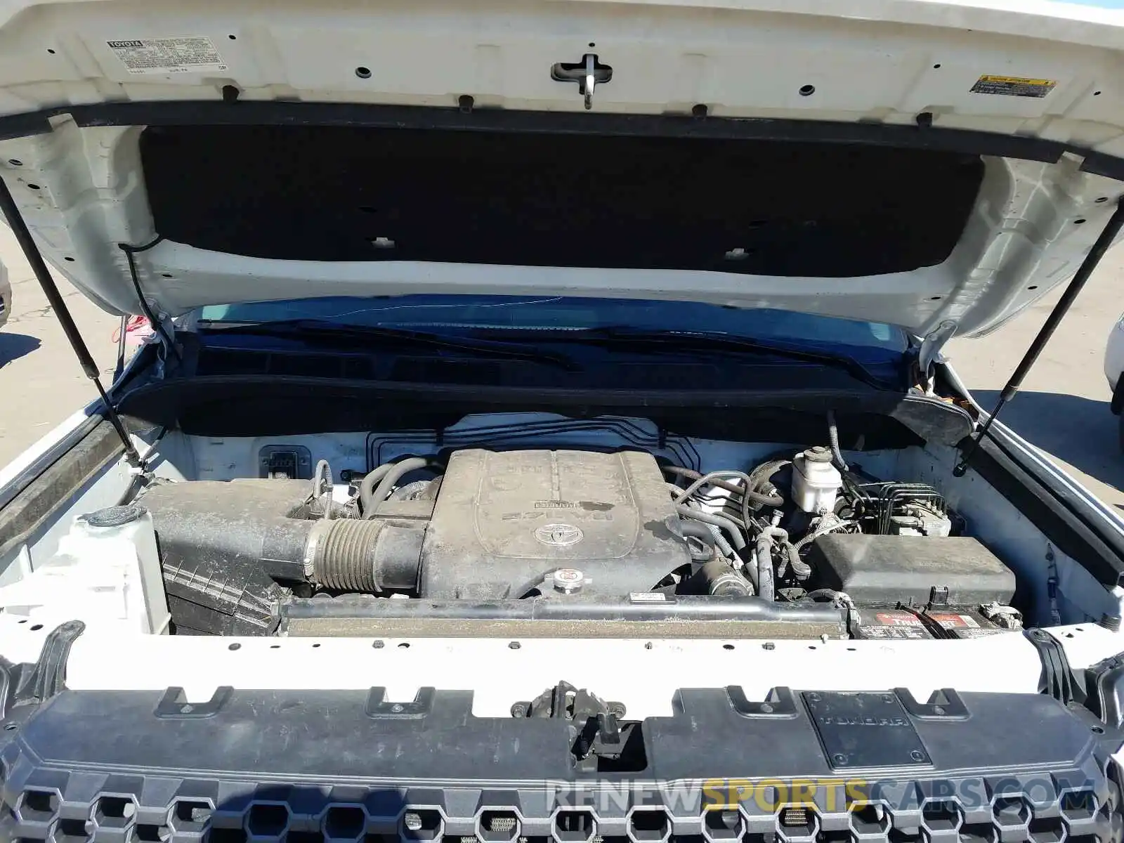 7 Photograph of a damaged car 5TFUY5F10KX799022 TOYOTA TUNDRA 2019