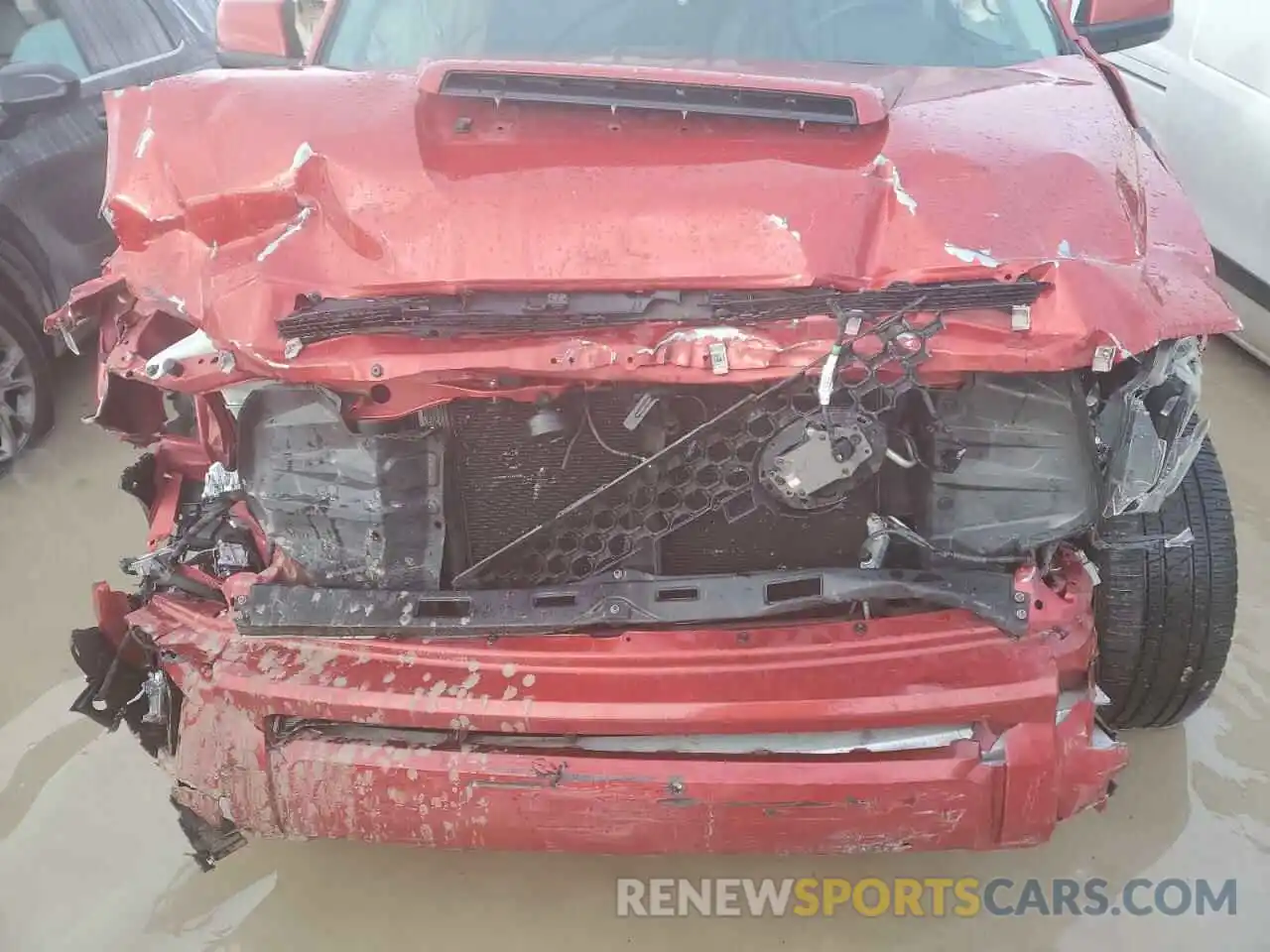 11 Photograph of a damaged car 5TFUY5F10KX821388 TOYOTA TUNDRA 2019