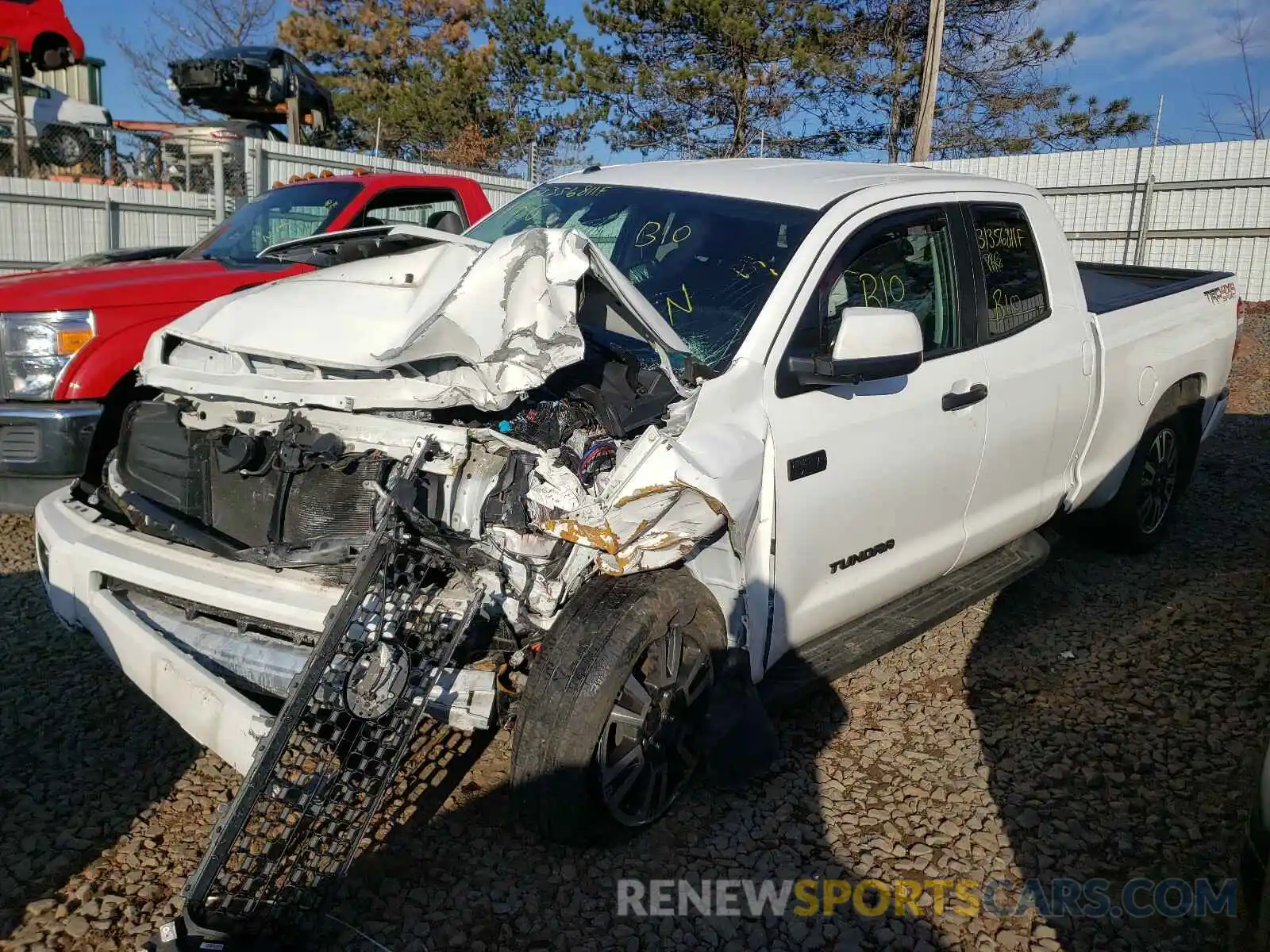 2 Photograph of a damaged car 5TFUY5F10KX836120 TOYOTA TUNDRA 2019