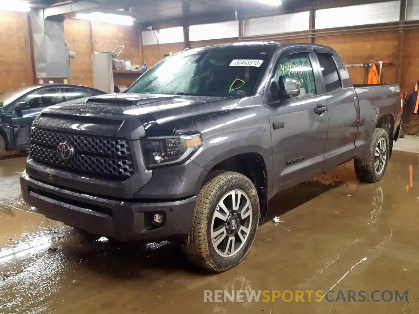 2 Photograph of a damaged car 5TFUY5F10KX868985 TOYOTA TUNDRA 2019