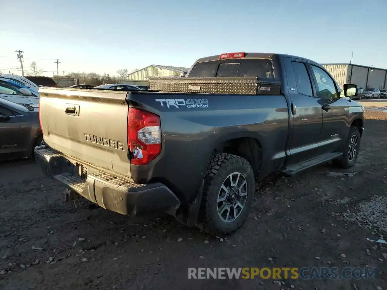 3 Photograph of a damaged car 5TFUY5F11KX806463 TOYOTA TUNDRA 2019