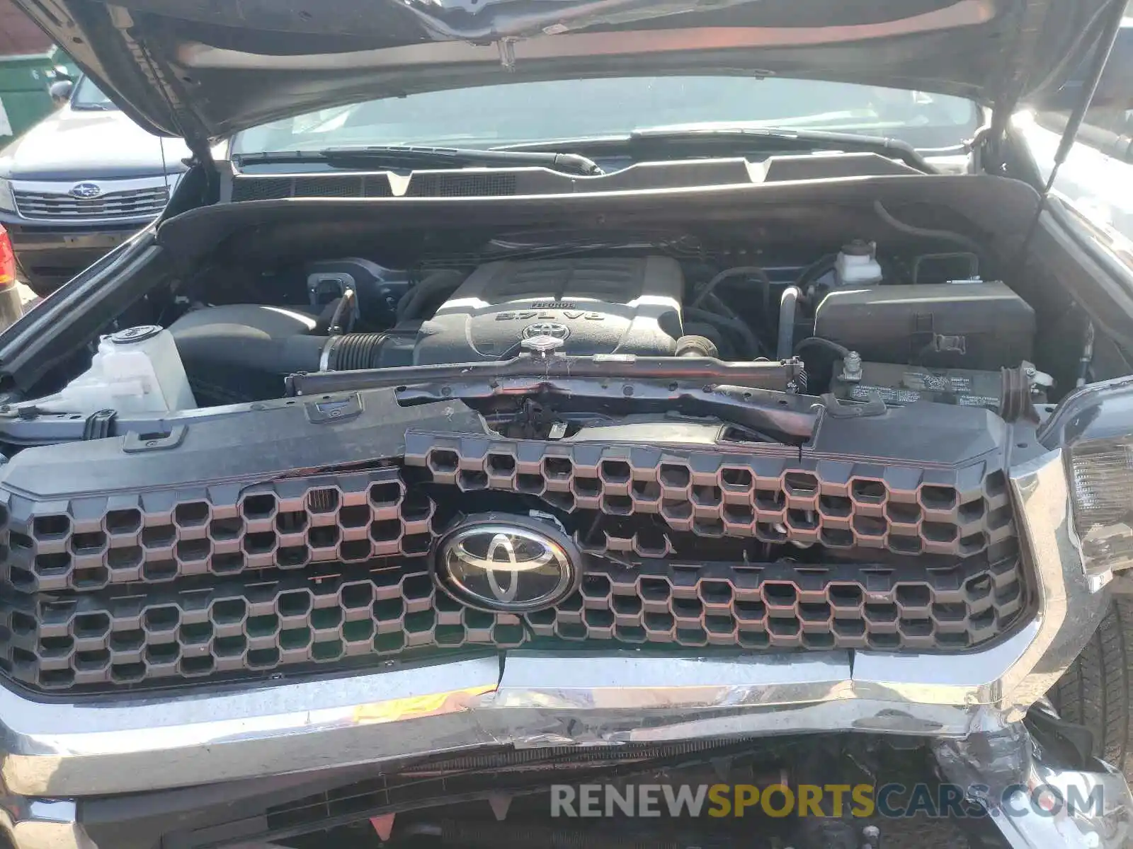 7 Photograph of a damaged car 5TFUY5F11KX810240 TOYOTA TUNDRA 2019