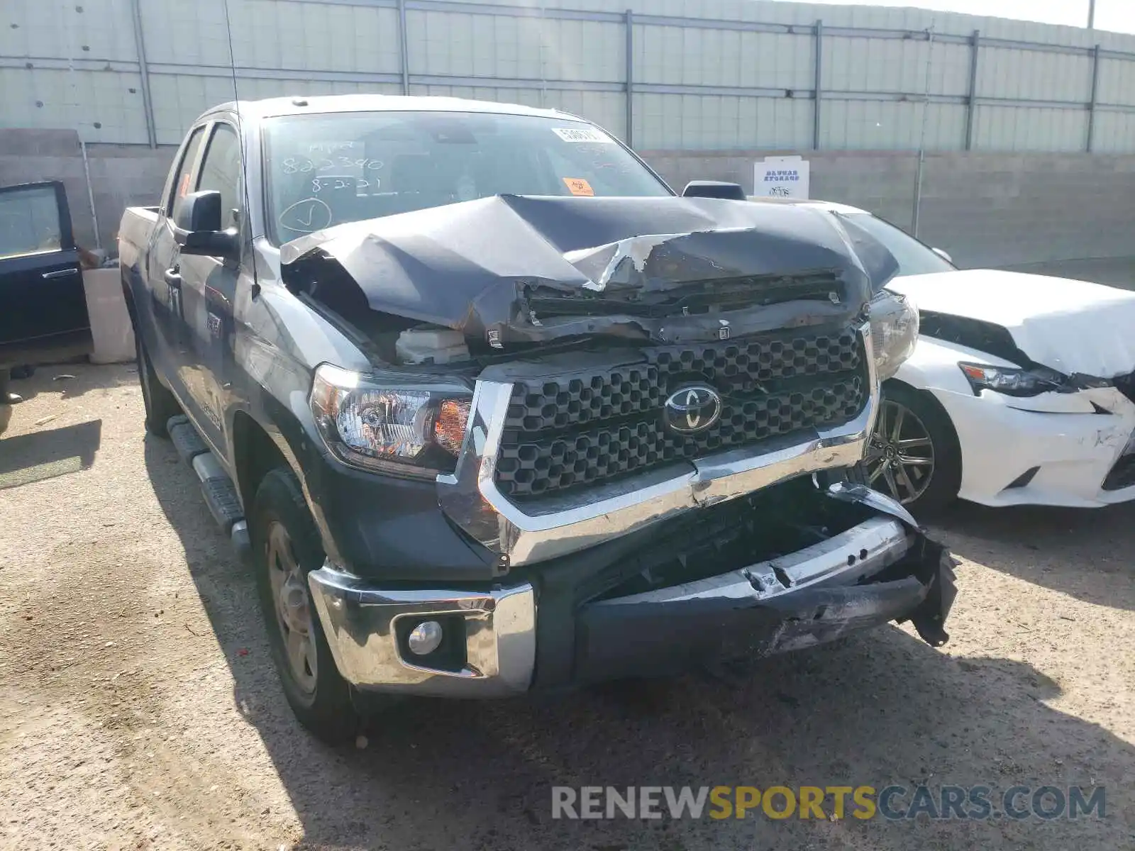 9 Photograph of a damaged car 5TFUY5F11KX810240 TOYOTA TUNDRA 2019