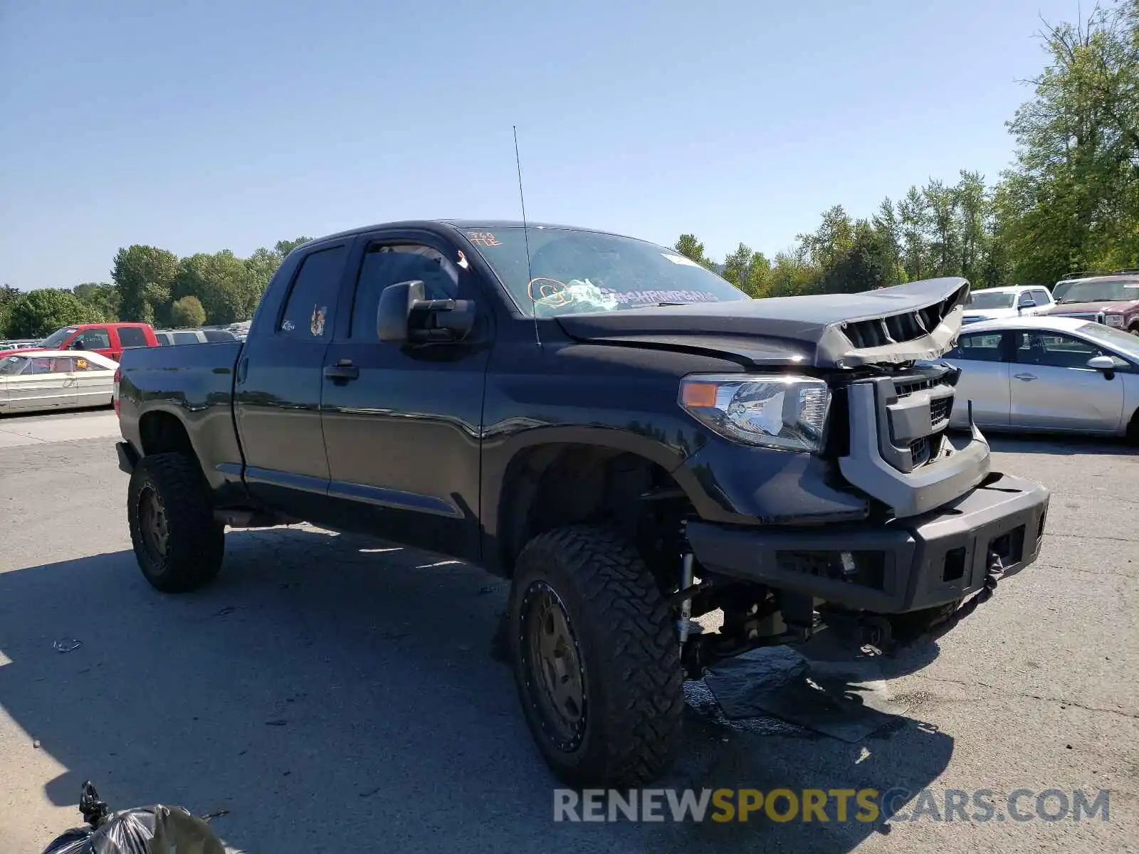 1 Photograph of a damaged car 5TFUY5F11KX821478 TOYOTA TUNDRA 2019