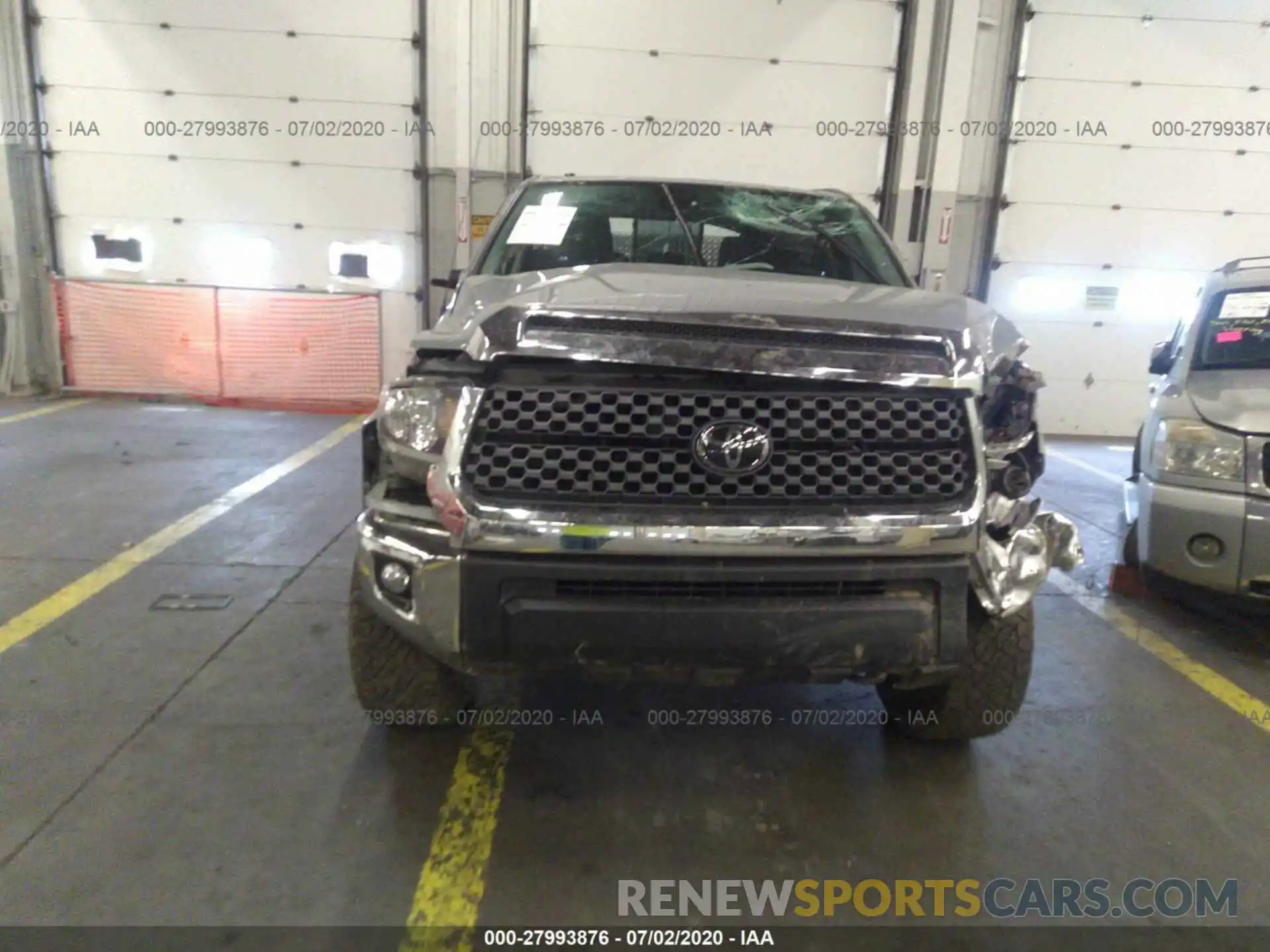 6 Photograph of a damaged car 5TFUY5F11KX858871 TOYOTA TUNDRA 2019