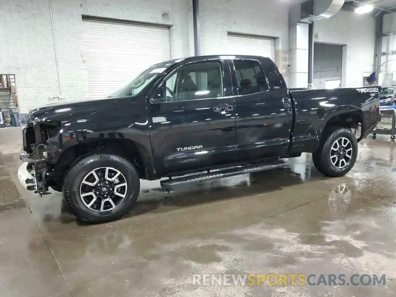 1 Photograph of a damaged car 5TFUY5F11KX860393 TOYOTA TUNDRA 2019