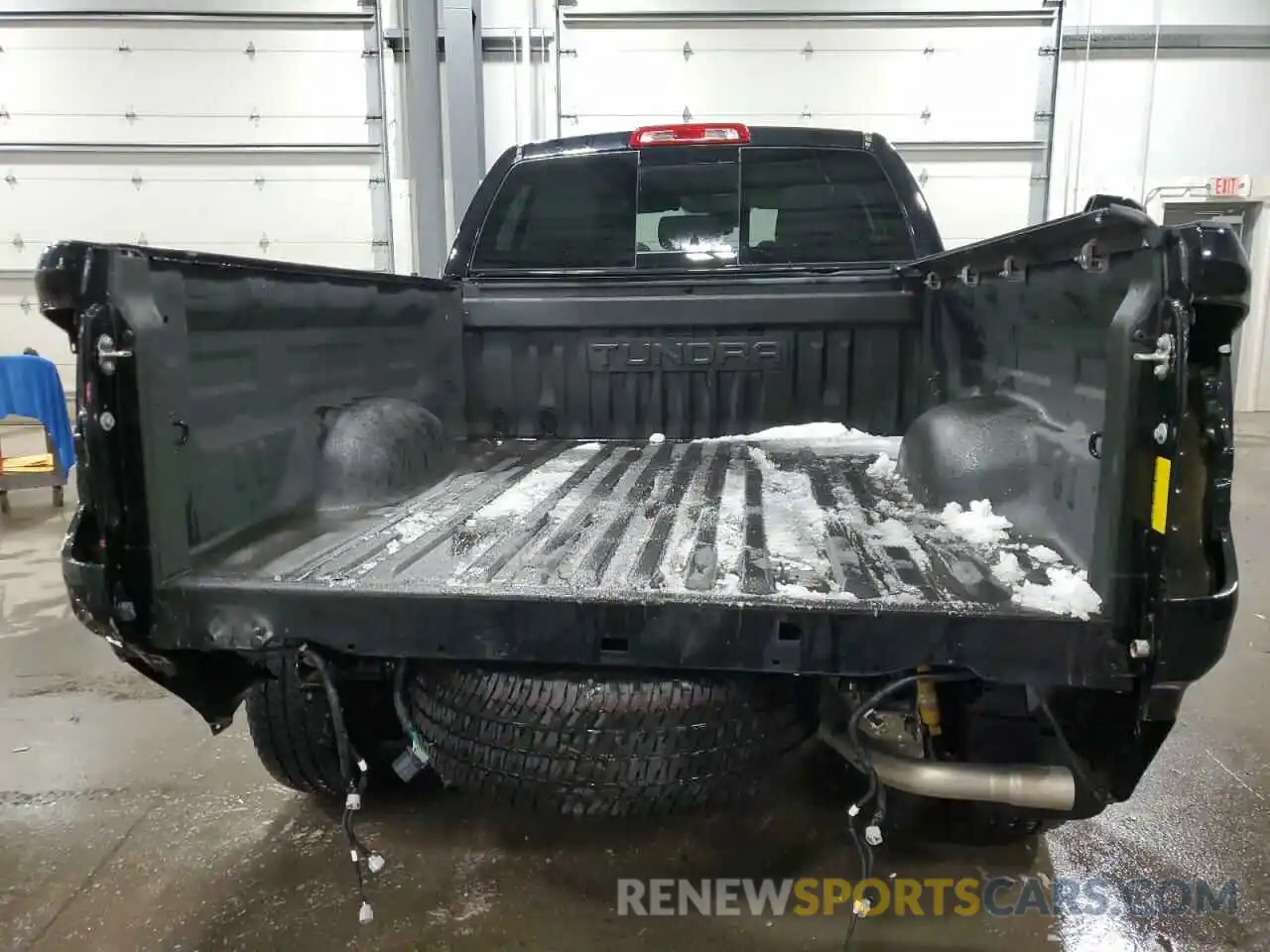 6 Photograph of a damaged car 5TFUY5F11KX860393 TOYOTA TUNDRA 2019