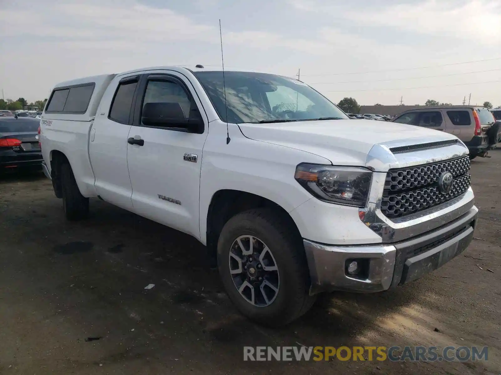 1 Фотография поврежденного автомобиля 5TFUY5F11KX860992 TOYOTA TUNDRA 2019