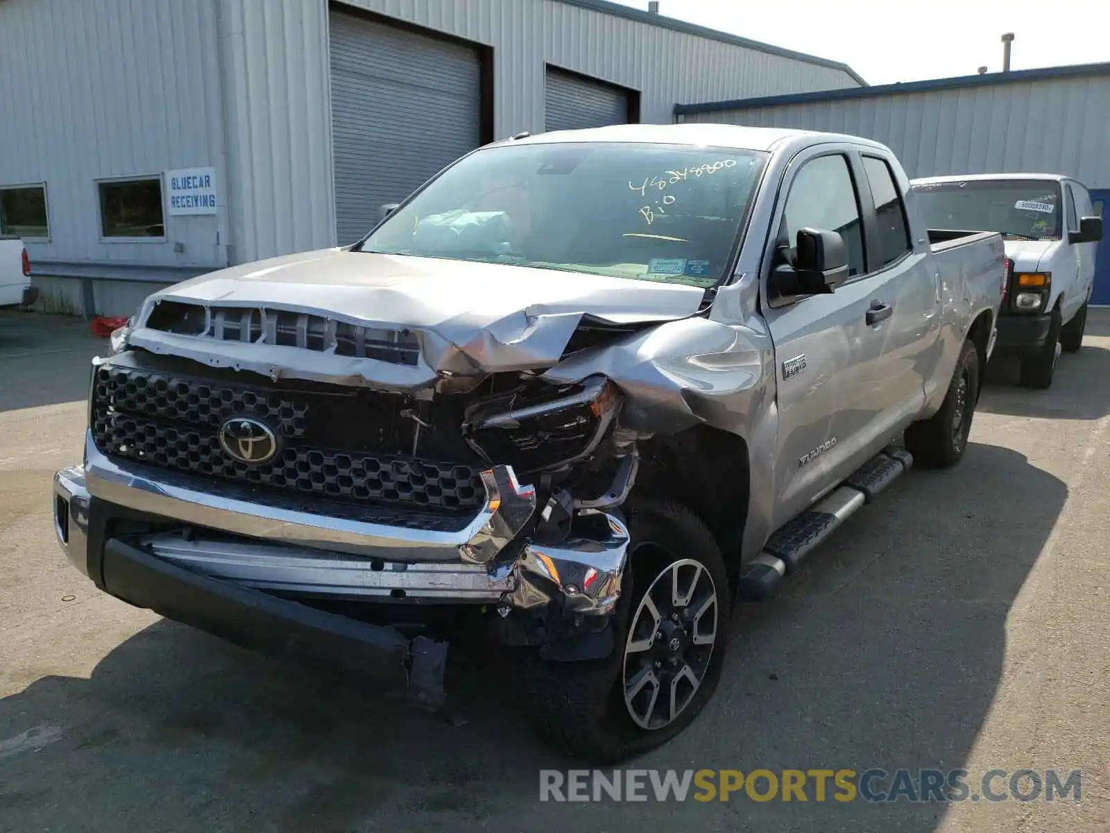 2 Photograph of a damaged car 5TFUY5F11KX864752 TOYOTA TUNDRA 2019