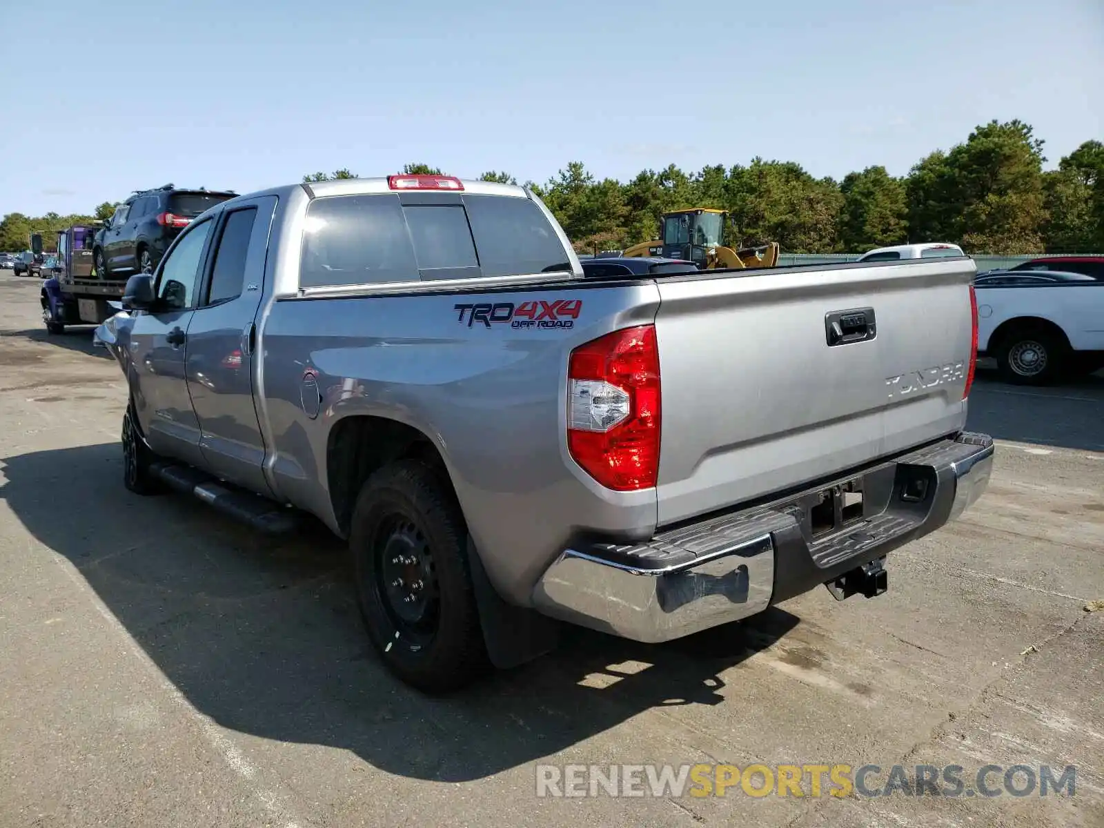 3 Photograph of a damaged car 5TFUY5F11KX864752 TOYOTA TUNDRA 2019