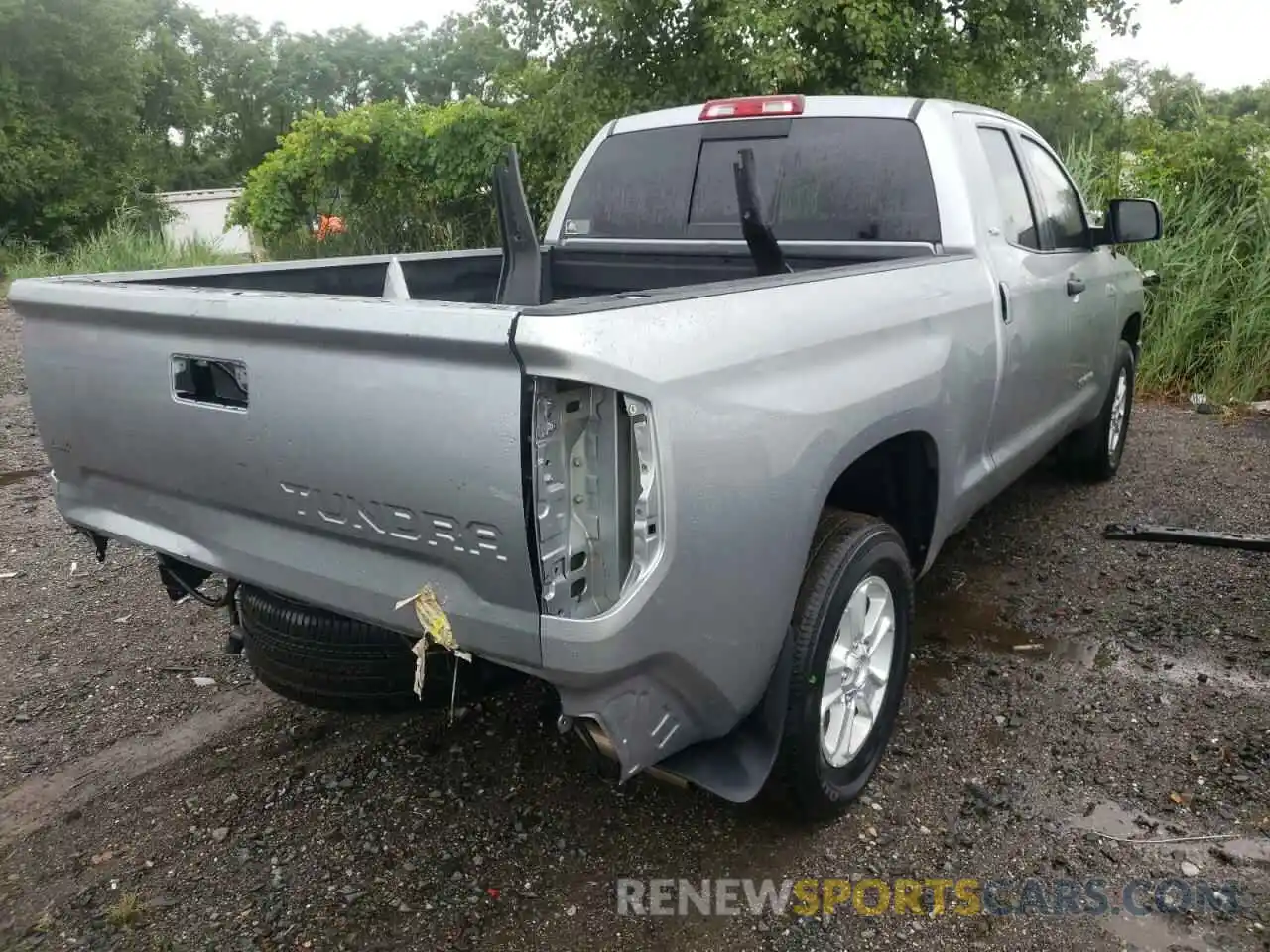 4 Photograph of a damaged car 5TFUY5F12KX789866 TOYOTA TUNDRA 2019