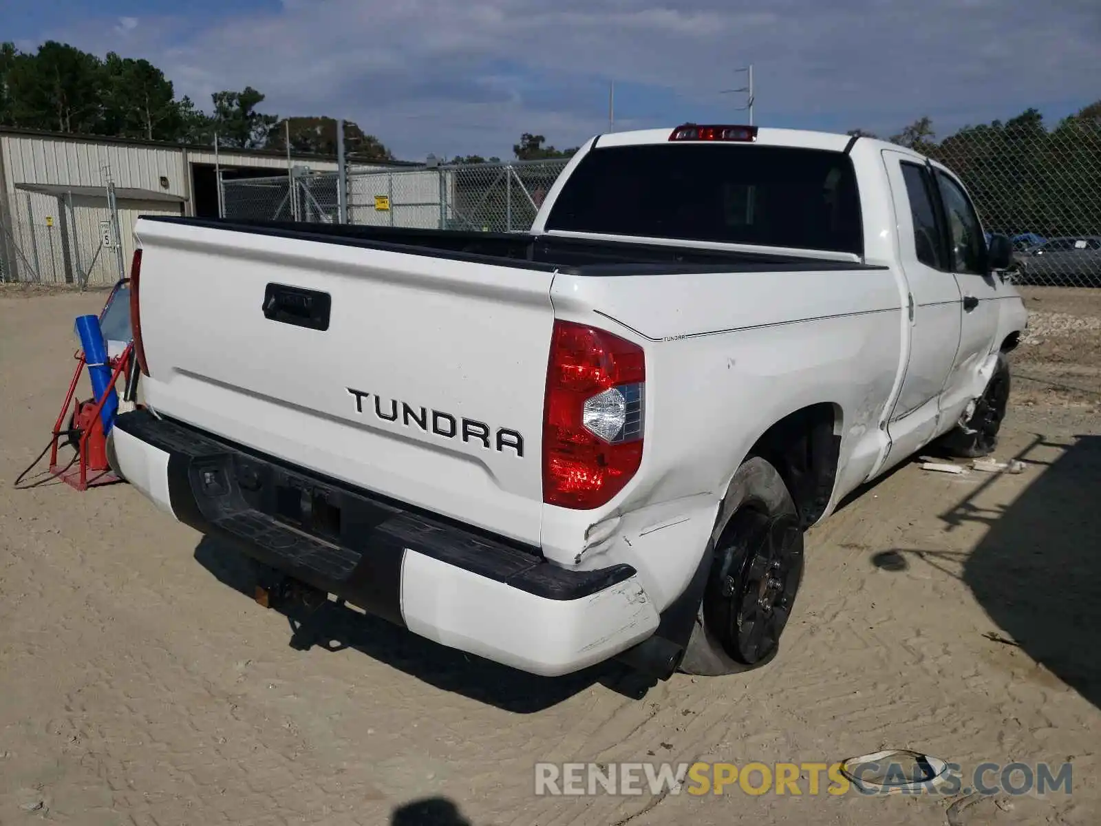 4 Photograph of a damaged car 5TFUY5F12KX847586 TOYOTA TUNDRA 2019