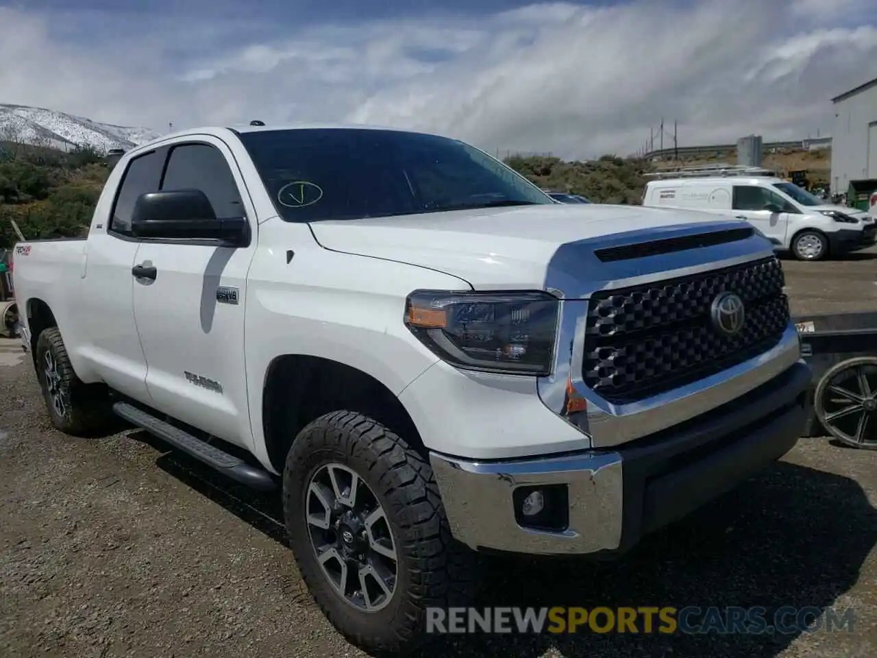 1 Photograph of a damaged car 5TFUY5F12KX858605 TOYOTA TUNDRA 2019