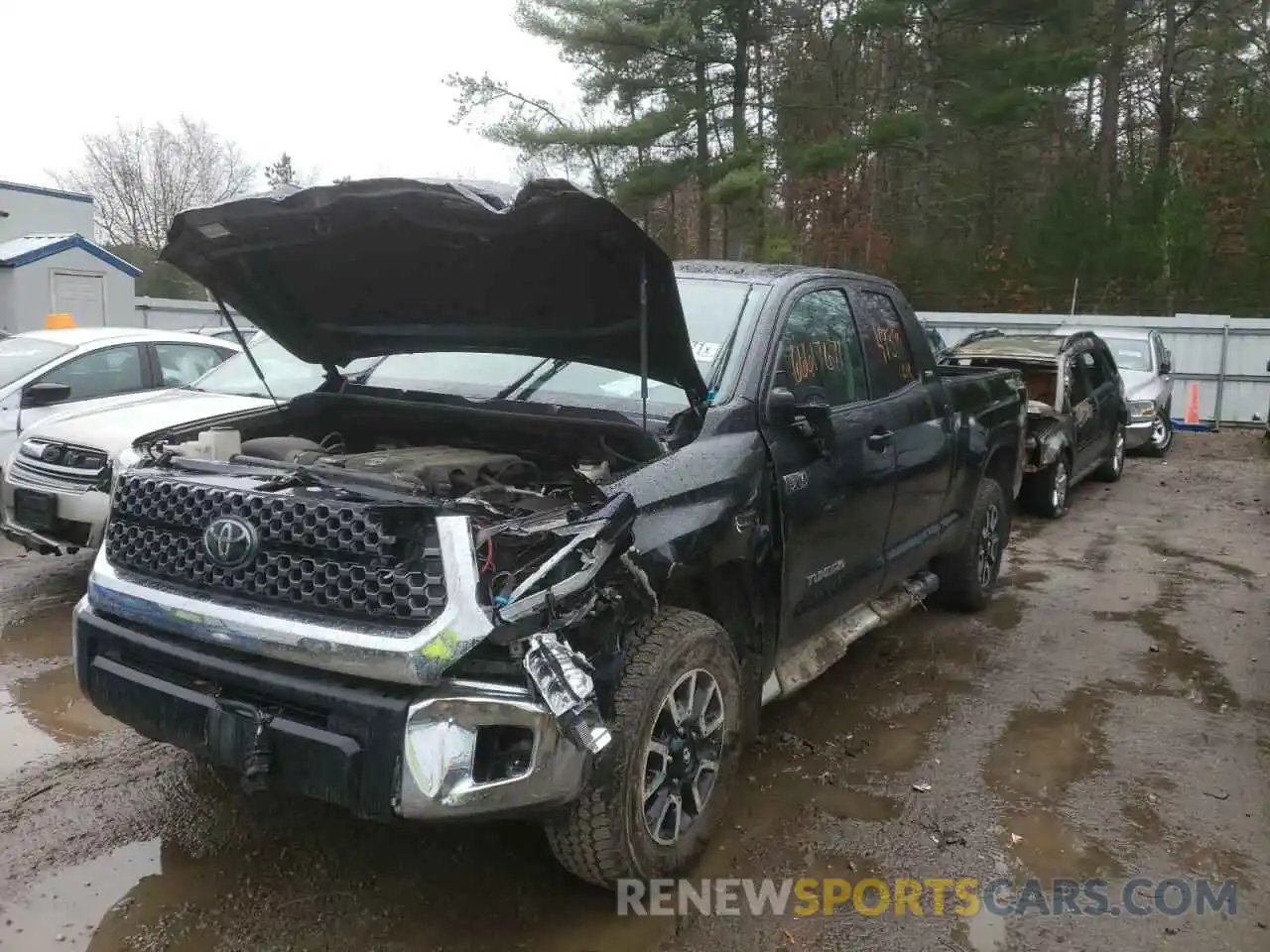 9 Photograph of a damaged car 5TFUY5F13KX778701 TOYOTA TUNDRA 2019